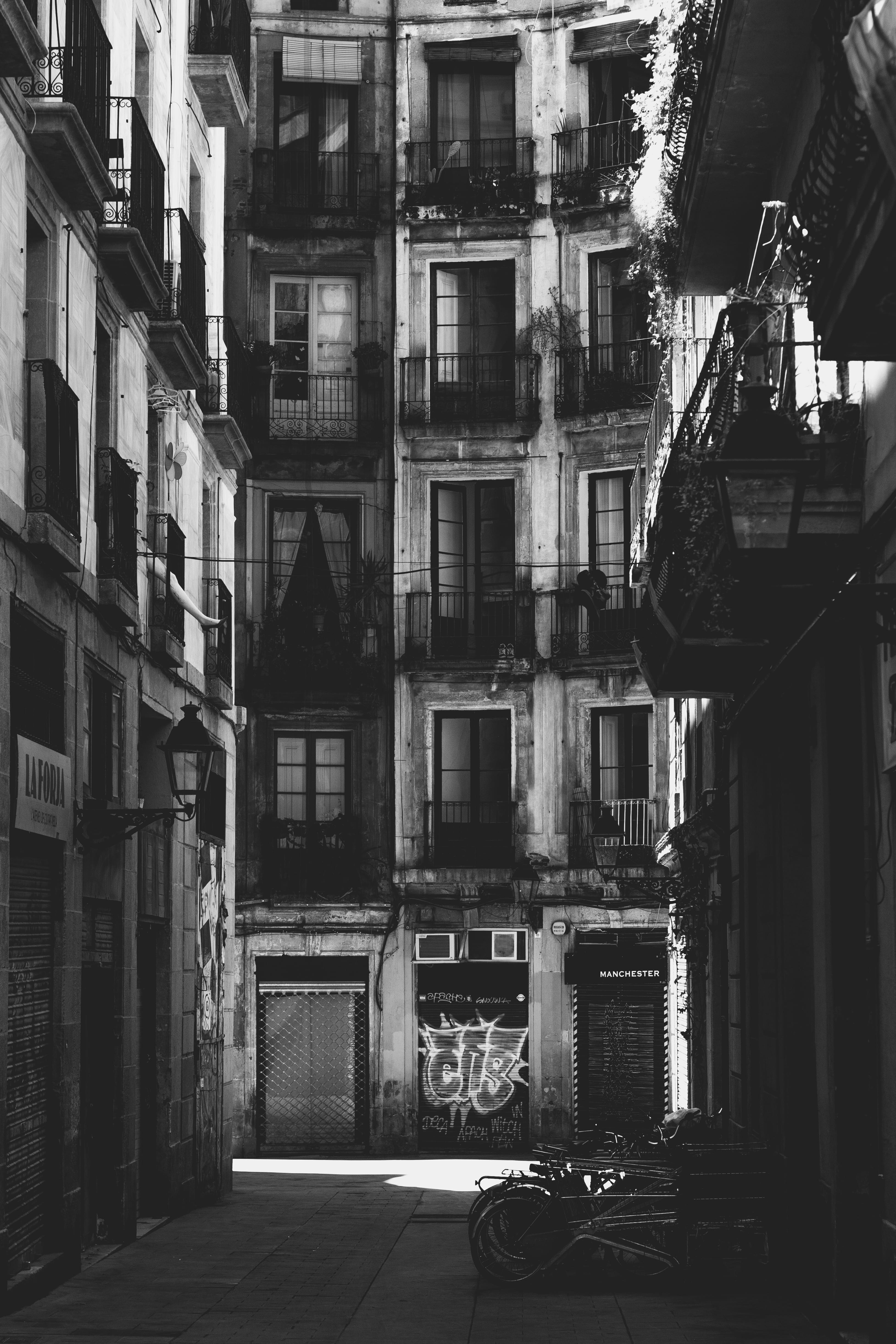 street, transportation, office, barcelona, apartment building, building, building exterior, spain, social media, architecture, black and white, 4K, direction, Phone HD Wallpaper