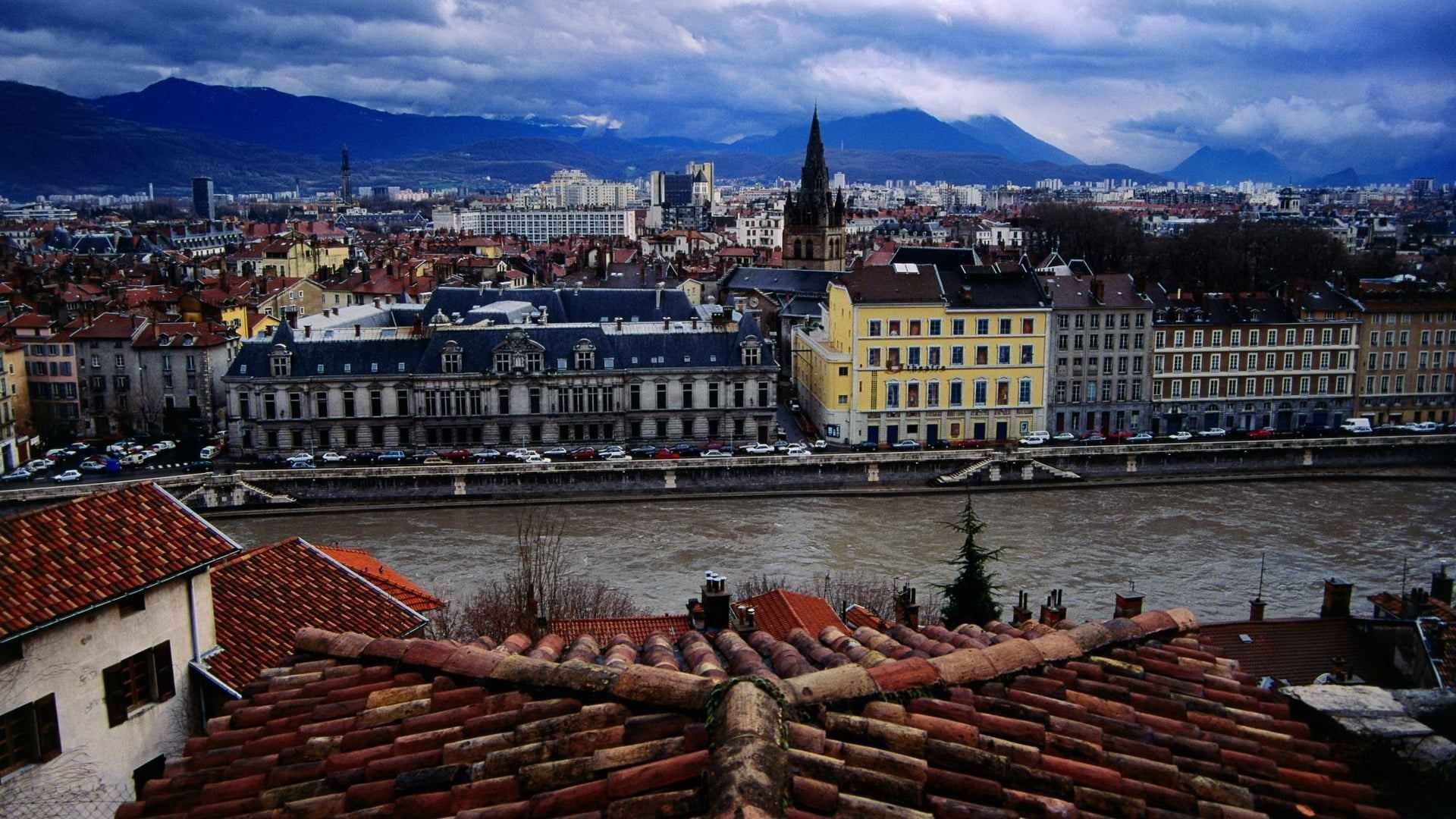 italy, mid, cityscape, homes, grenoble, color, city, urban Skyline, assorted, day, incidental people, river, sky, water, residential district, roof tile, HD Wallpaper