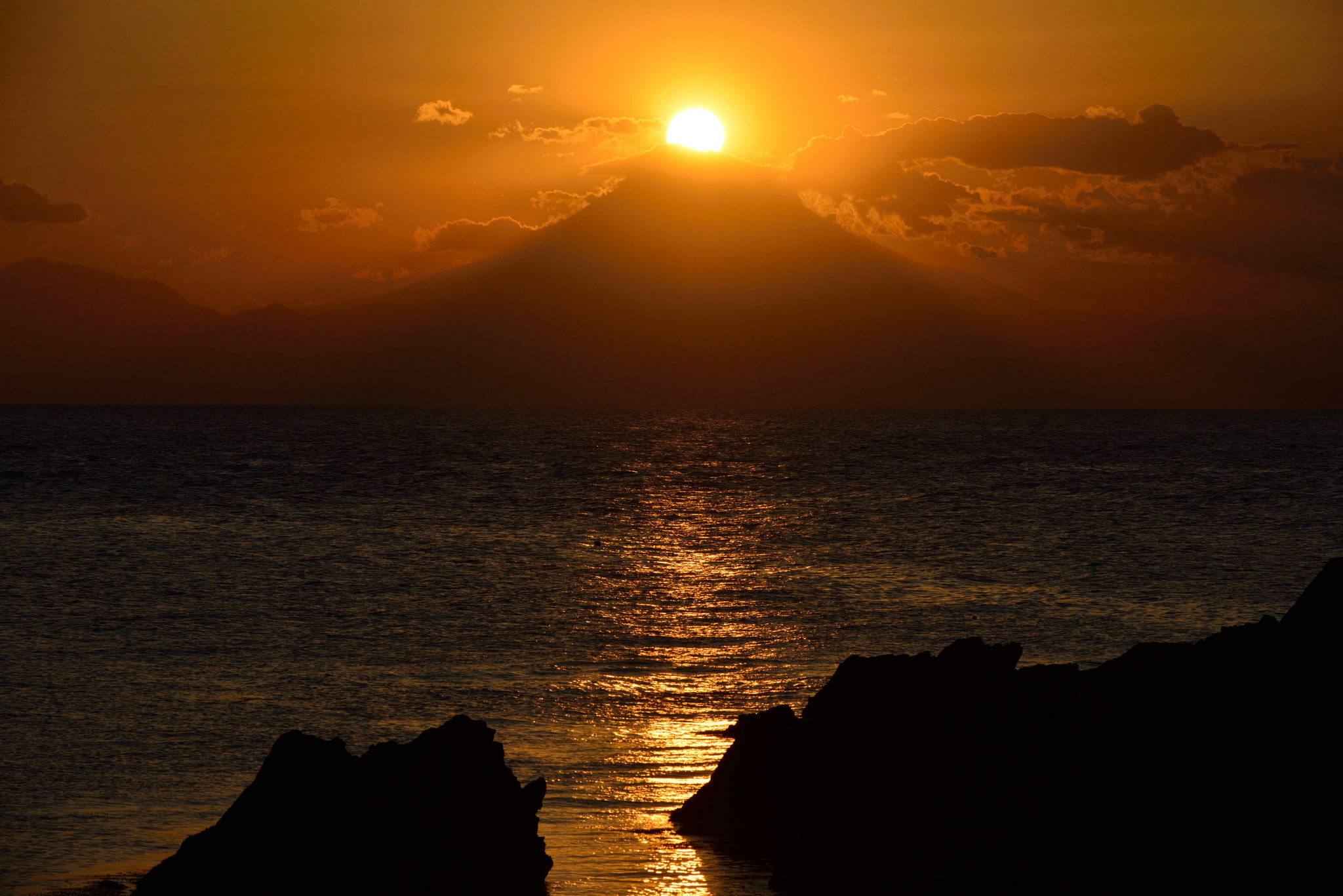 1080P, sunset, the sun, rocks, lake, Fuji, mountain, HD Wallpaper
