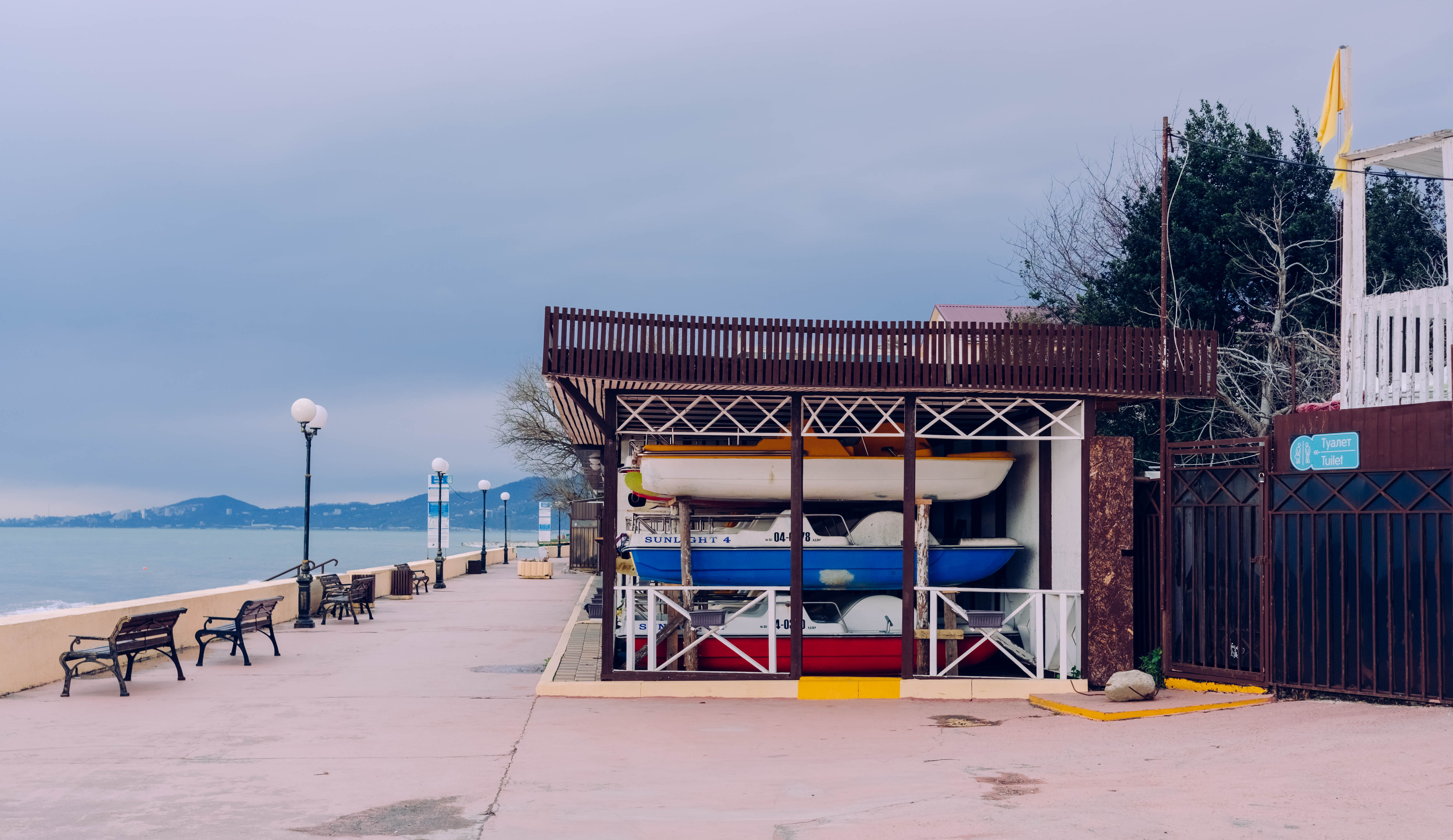 footpath, outdoors, xe3, sand, security, sky, architecture, tea  sea, blacksea, building, cafe, summer, travel, land, water, sochifornia, building exterior, HD Wallpaper