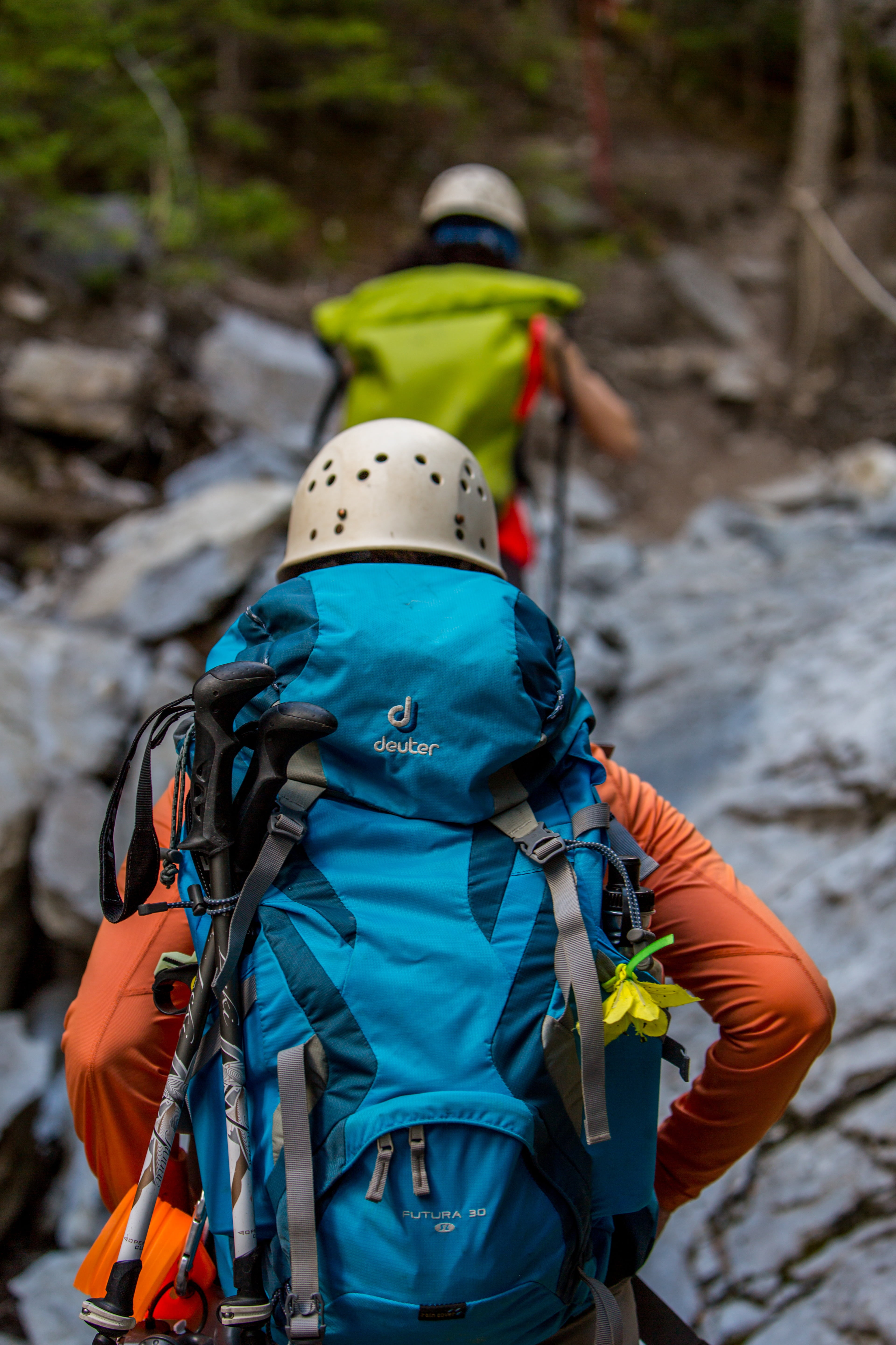 rope, trekking, active, 5K, person, security, focus on foreground, journey, people, safety, discovery, tourism, stone, climb, leisure activity, mountain, Phone HD Wallpaper