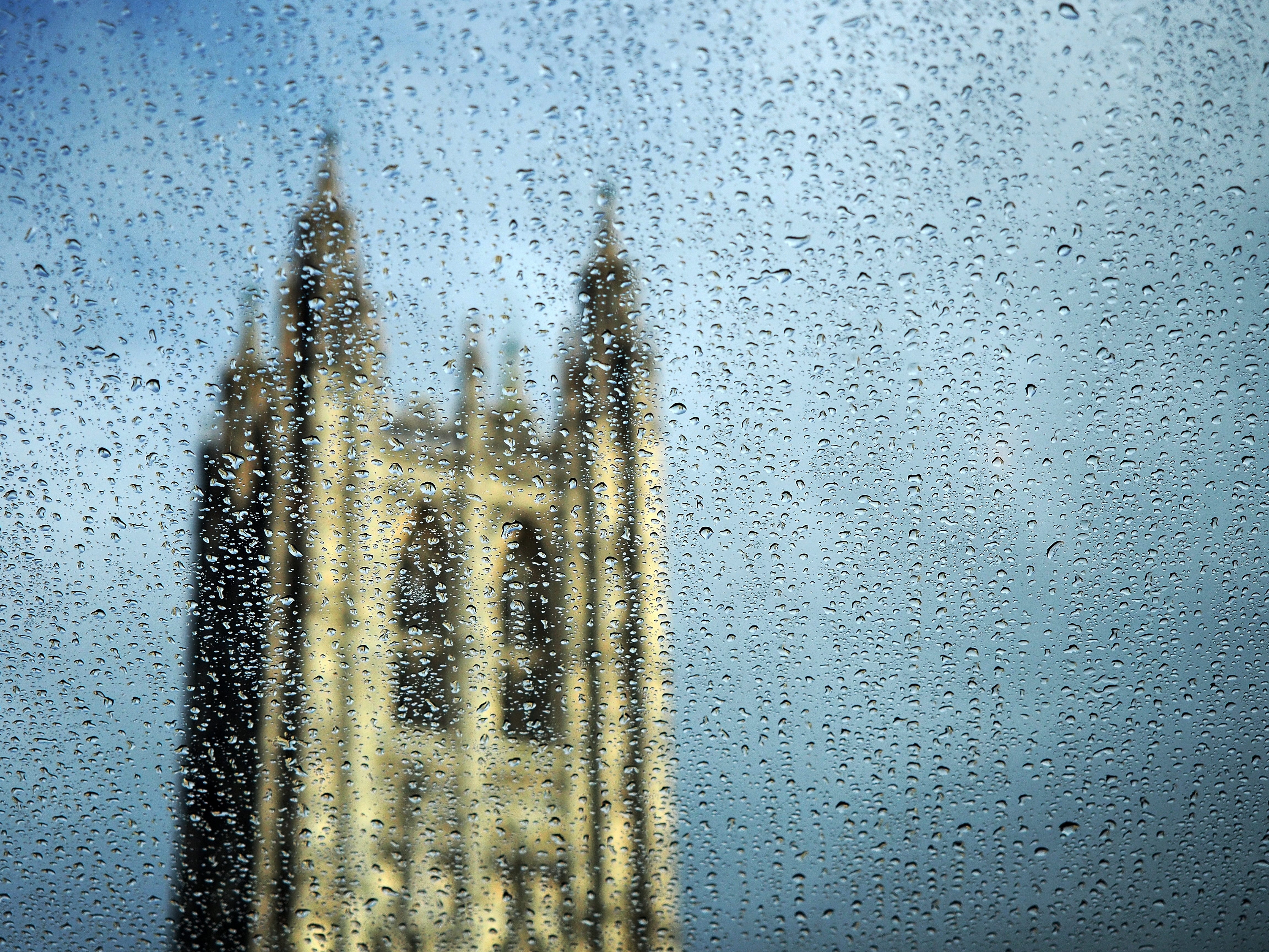 purity, cathedral, building, 4K, droplet, day, skyline, landmark, city, rainy season, climate, drop, rain, glass, canterbury, condensation, nature, indoors, HD Wallpaper
