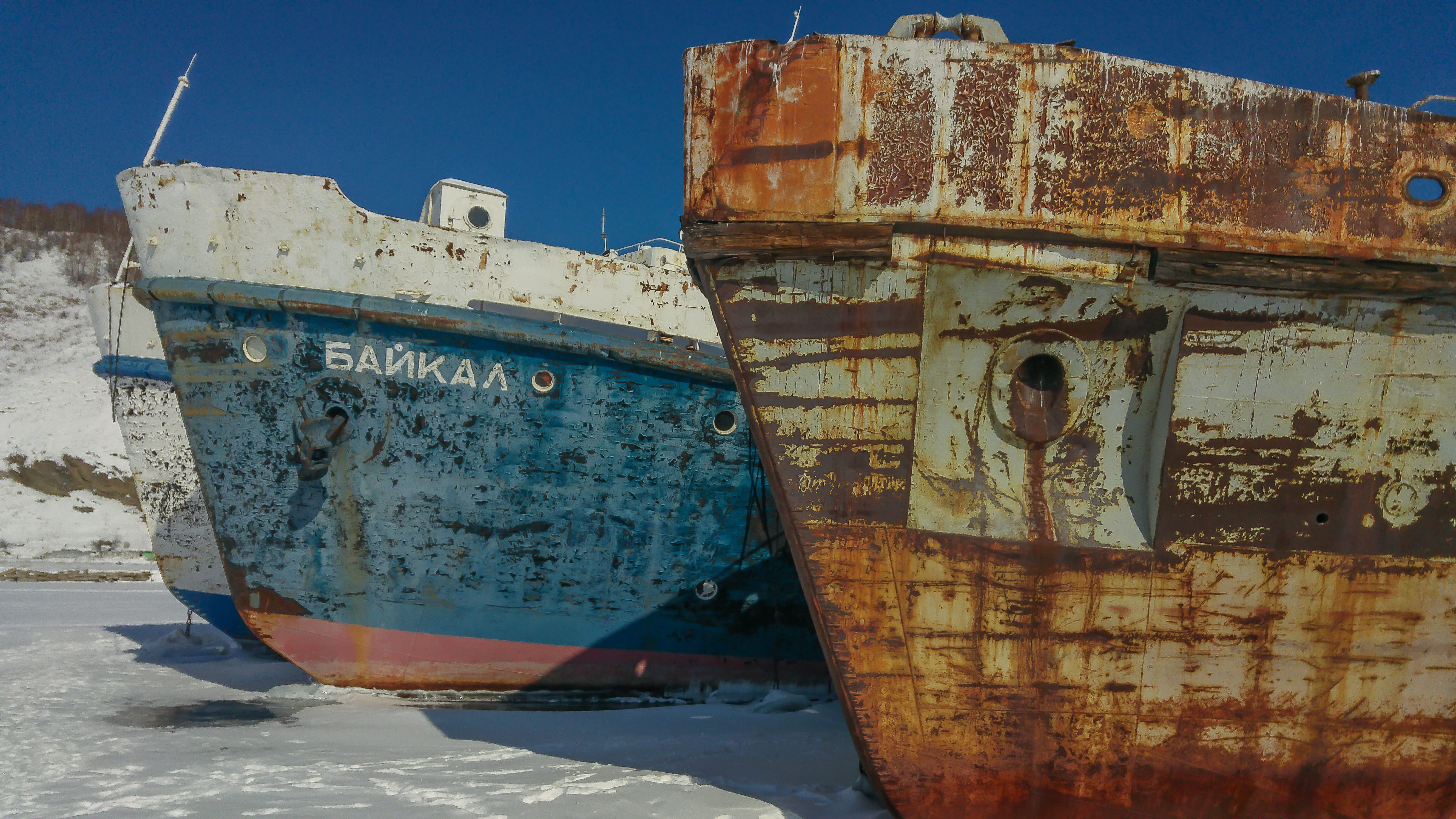 old, ships, body, outdoors, sky, nature, beach, ship, nautical vessel, metal, blue, abandoned, deterioration, wreck, water, decline, obsolete, no people, HD Wallpaper