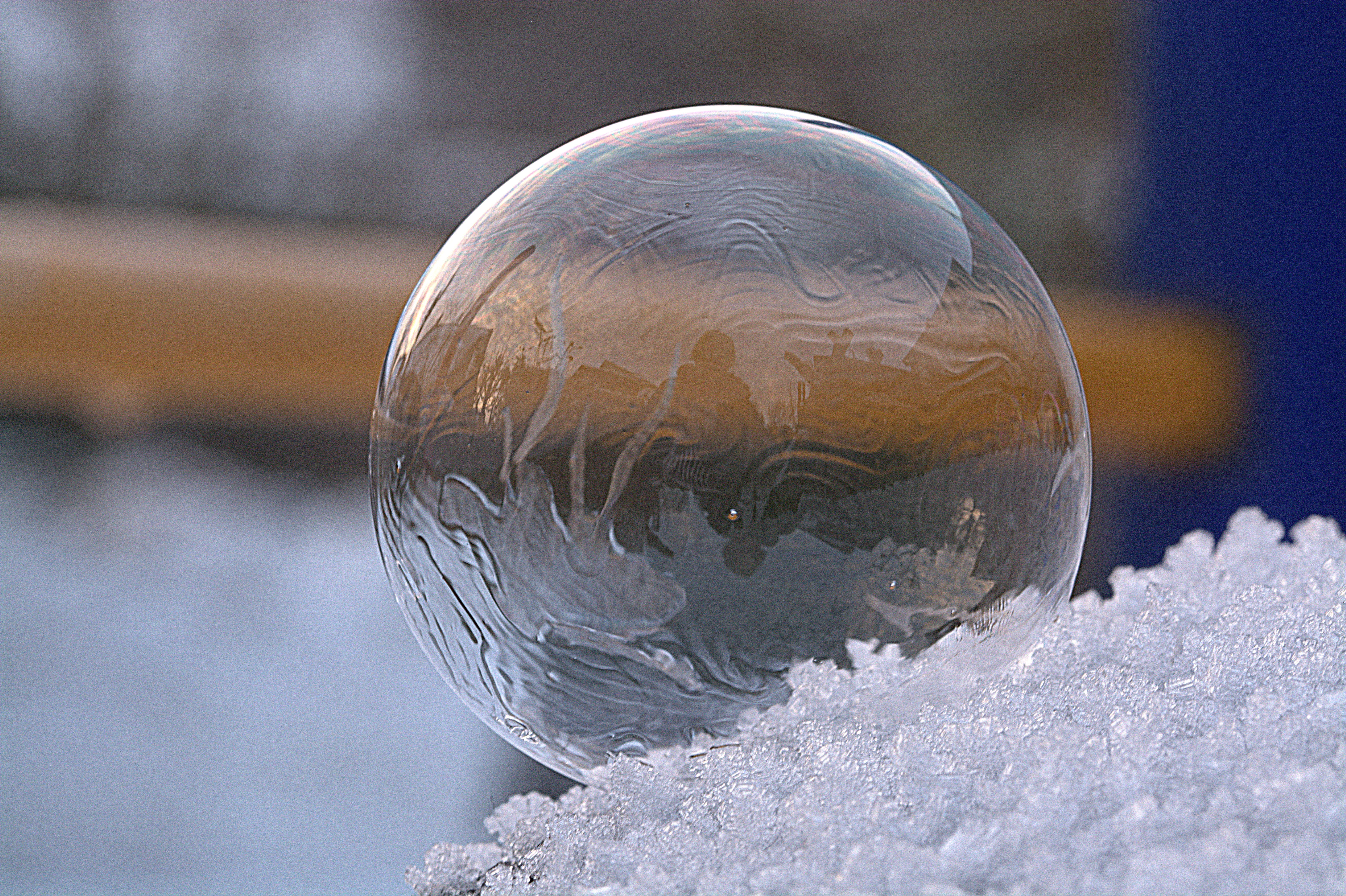 bubble, wintry, outdoors, snowflake, day, ball, snow, frozen water, structure, sphere, nature, cold temperature, frost, frost globe, frozen bubble, water, HD Wallpaper