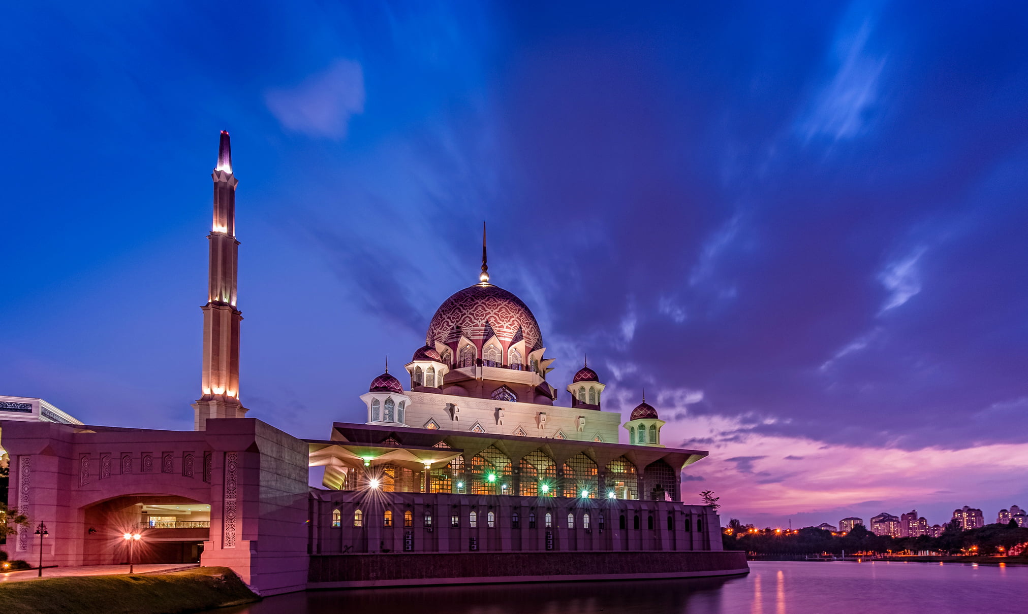 turkish Culture, lighting, clouds, mosque, Strait, tower, tourism, city, east, asia, architecture And Buildings, dome, minaret, building, istanbul, dusk, HD Wallpaper