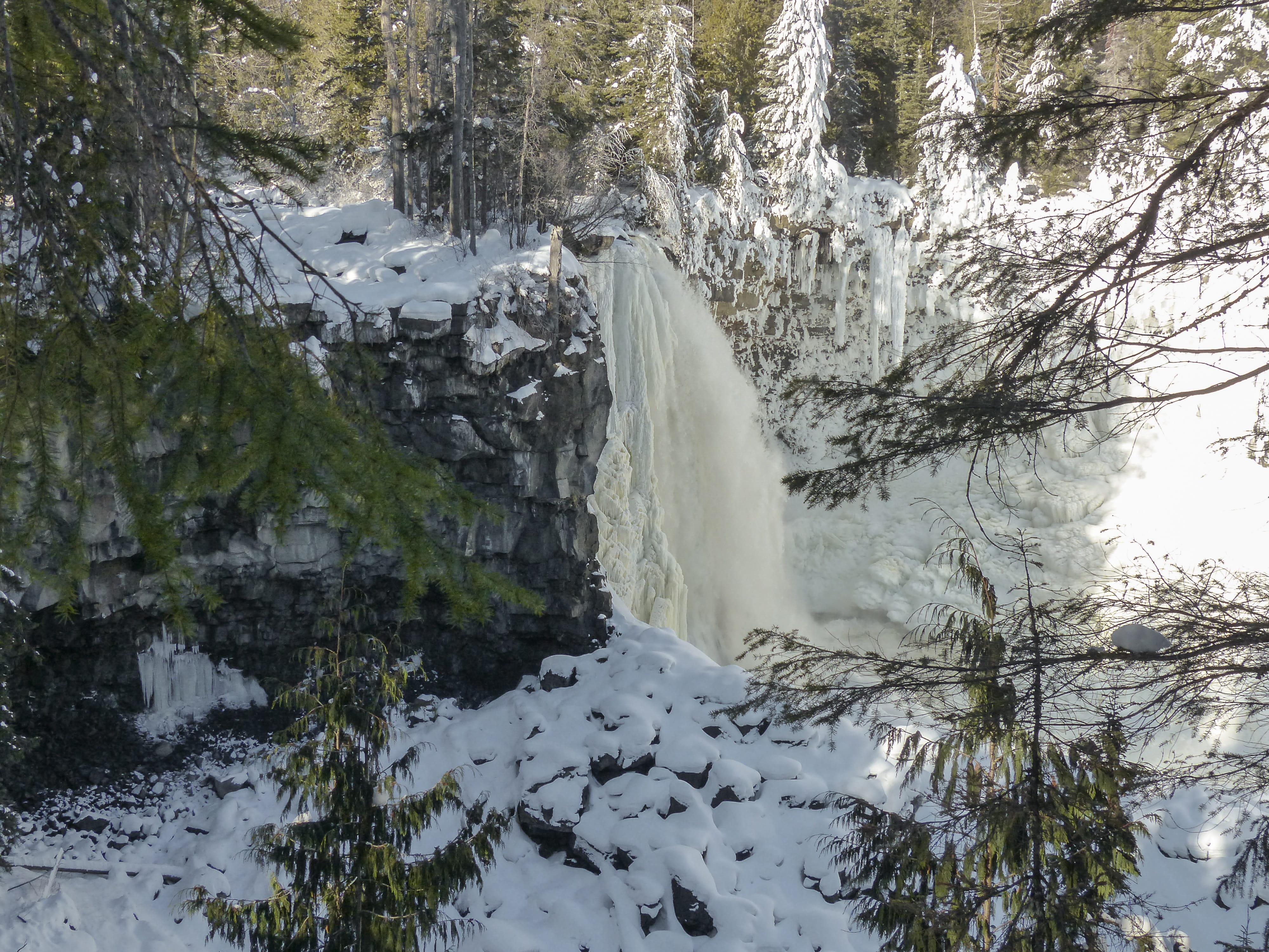 season, canada, motion, outdoors, flowing, scenery, no people, beauty in nature, flowing water, environment, water fall, canyon, day, winter, water, scenics - nature, HD Wallpaper