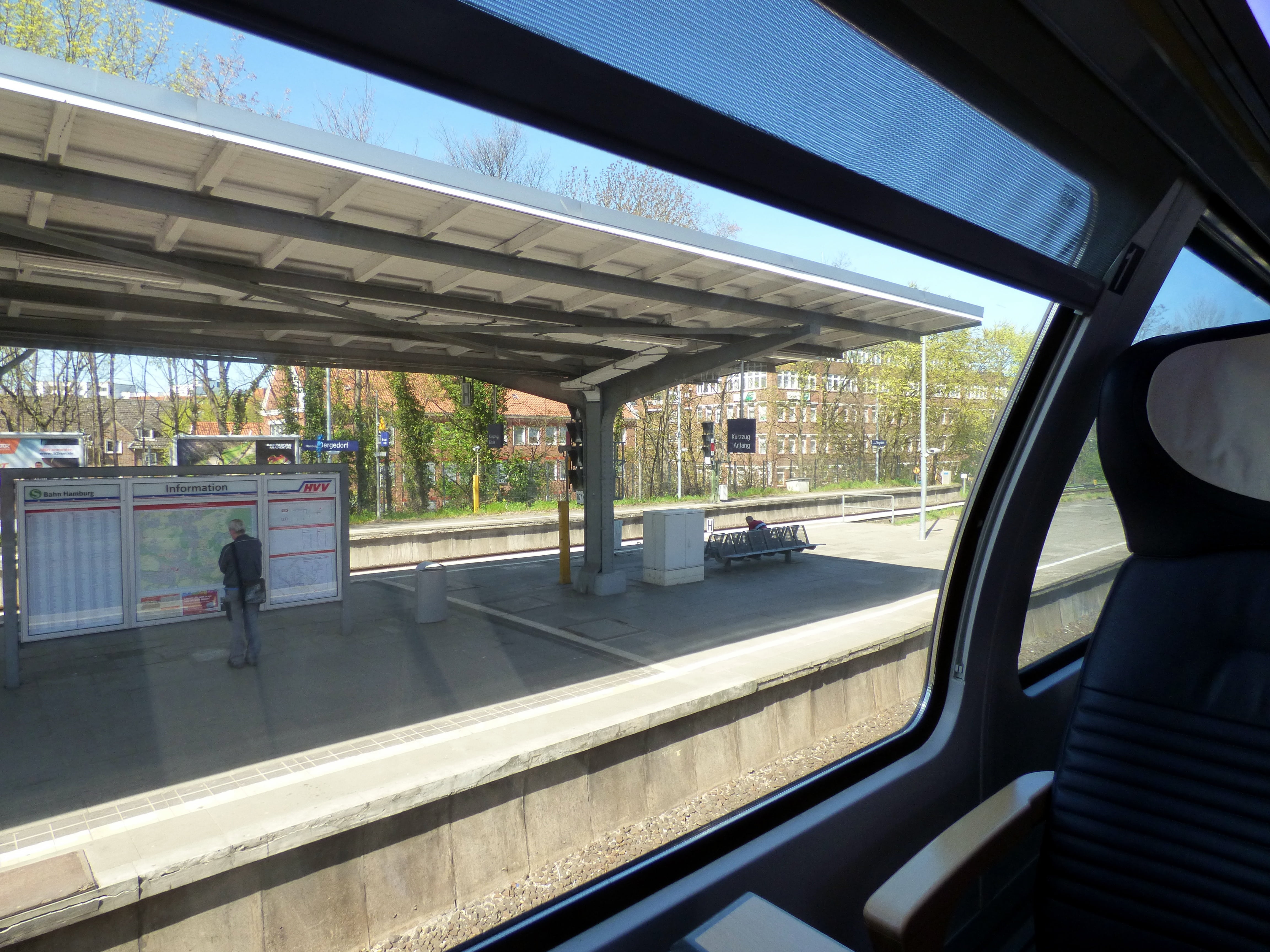 glass - material, land vehicle, built structure, public transportation, car, city, zugfahrt, seemed, motor vehicle, railroad station, rail transportation, HD Wallpaper
