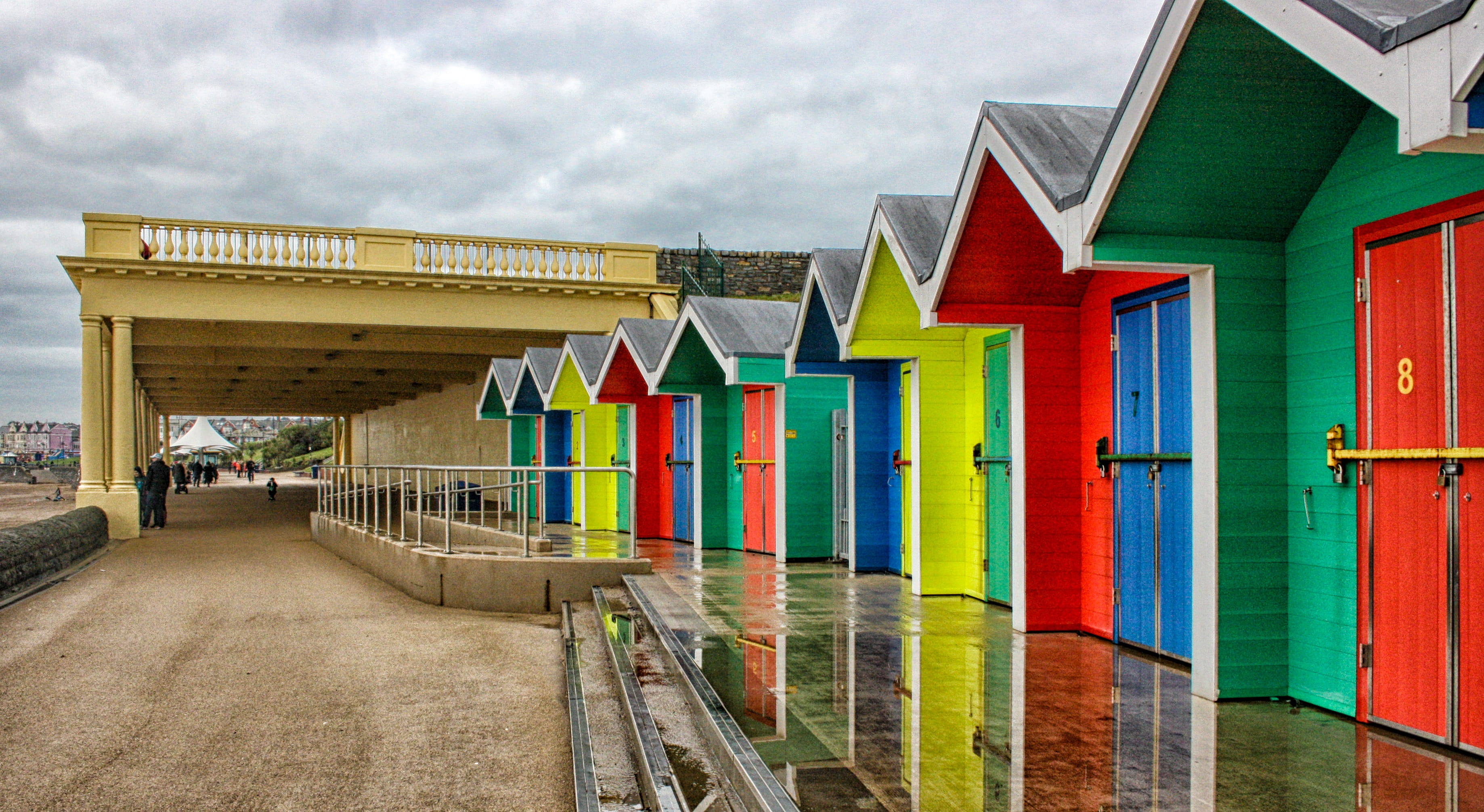 city, sky, huts, building, built structure, beach, outdoors, vale of glamorgan, colourful, cloud - sky, beach huts, row house, seafront, barry island, shelters, HD Wallpaper