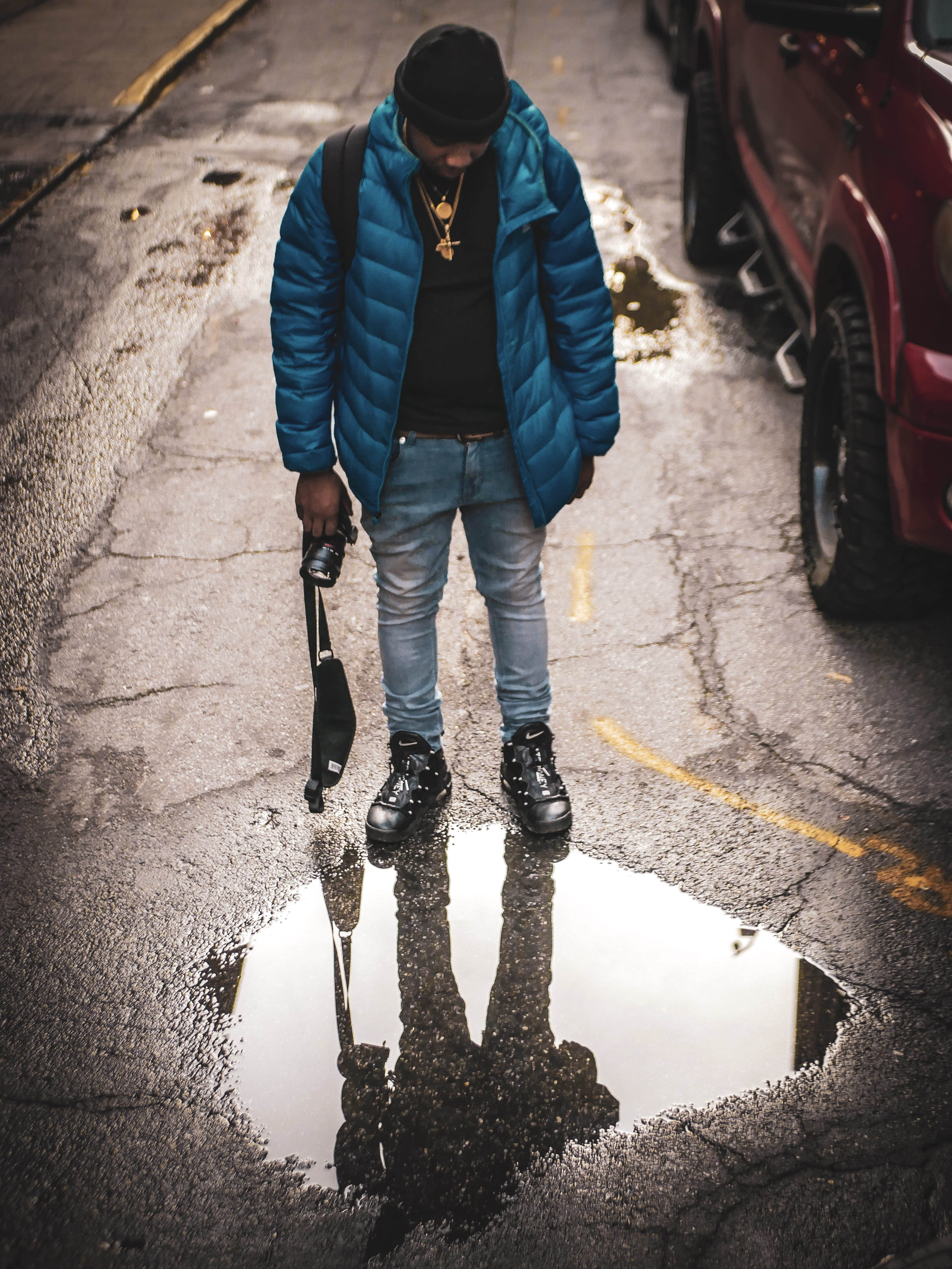 road, parked, electronics, full length, nature, looking down, reflection, man, jeans, device, street, after the rain, standing, real people, day, reflective, Phone HD Wallpaper