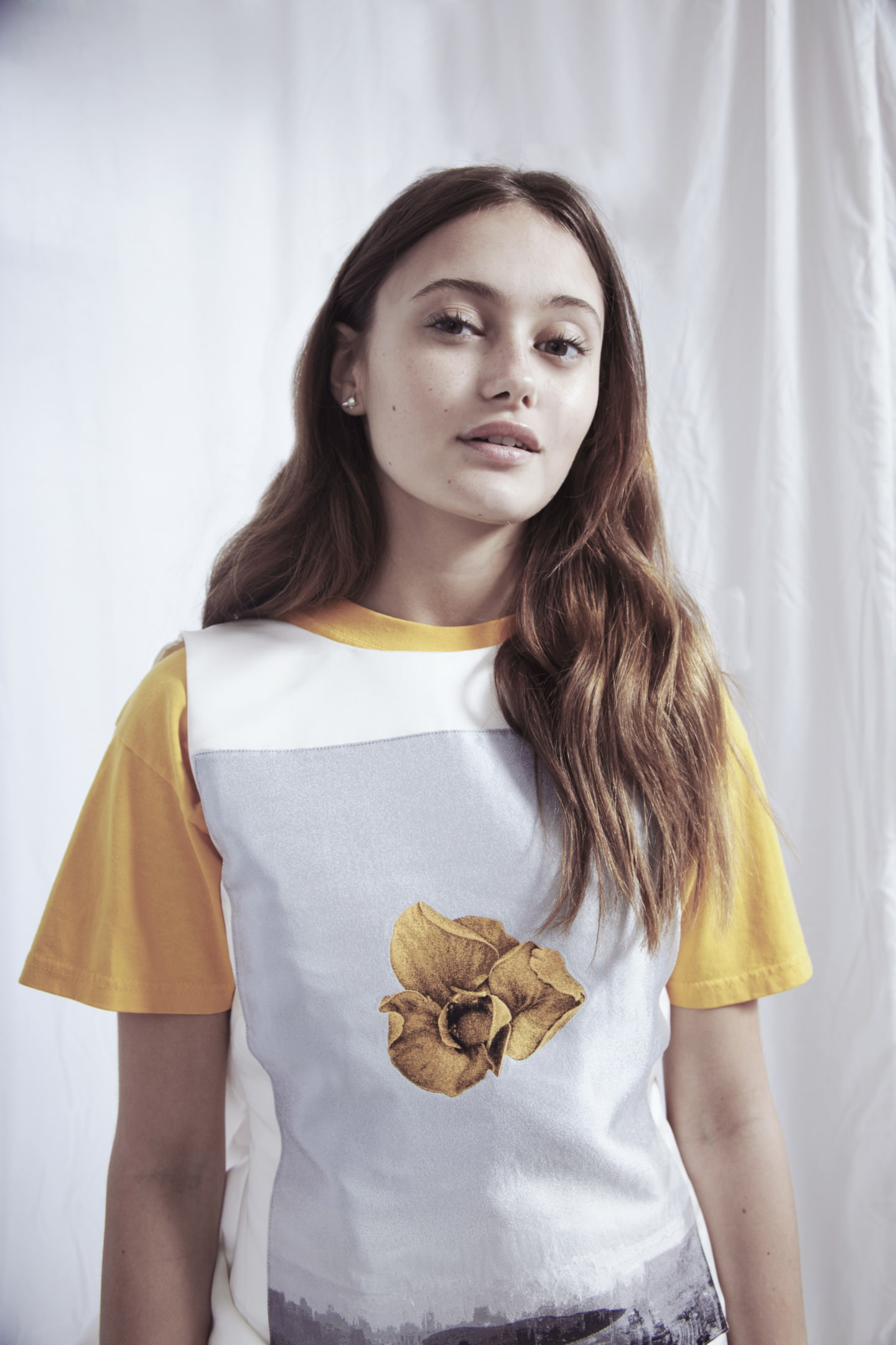 looking at viewer, model, long hair, women, Ella Purnell, 1080P, Phone HD Wallpaper