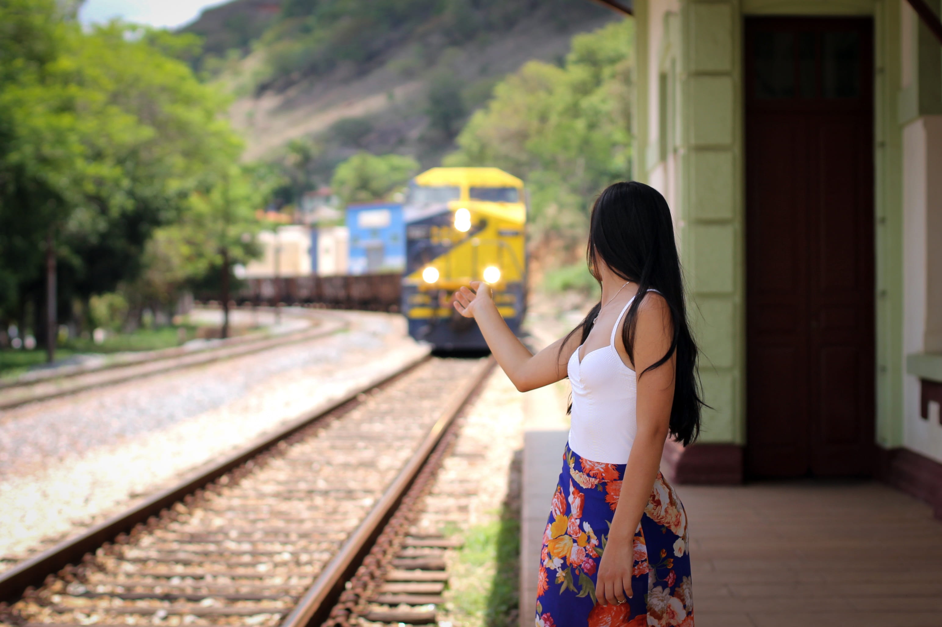 goodbye, woman, lifestyles, railroad track, railway, call, one person, wait, bye, outdoors, women, hairstyle, wood, girl, standing, nod, railway line, plant, HD Wallpaper