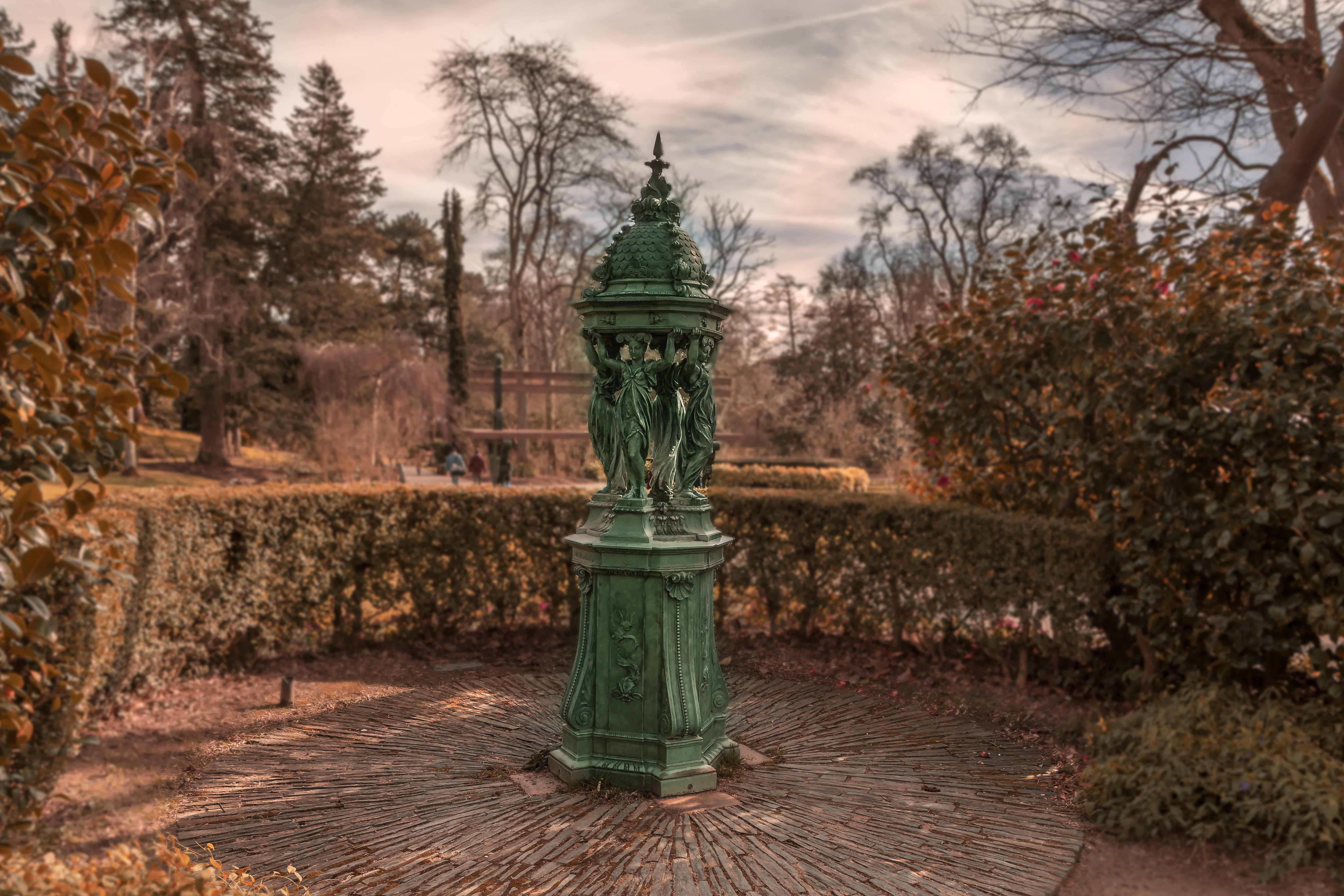 green color, creativity, fall, outdoors, sky, nantes, water, nature, no people, fountain, architecture, representation, garden, 5K, tree, travel, landscape, HD Wallpaper