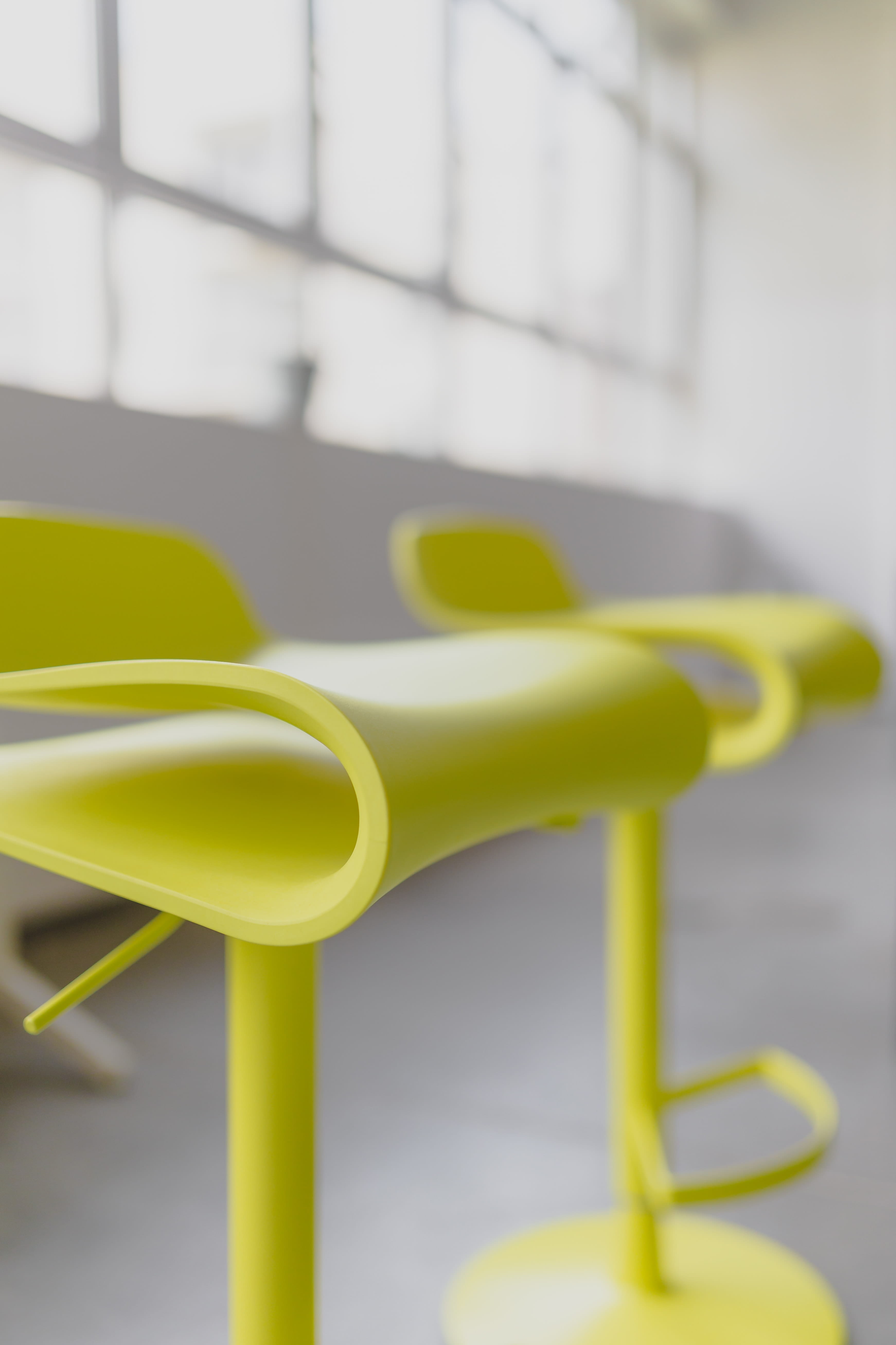 contemporary, day, simplicity, tall, furniture, lime, no people, luxury, office, seat, indoors, window, absence, focus on foreground, chair, stool, empty, Phone HD Wallpaper