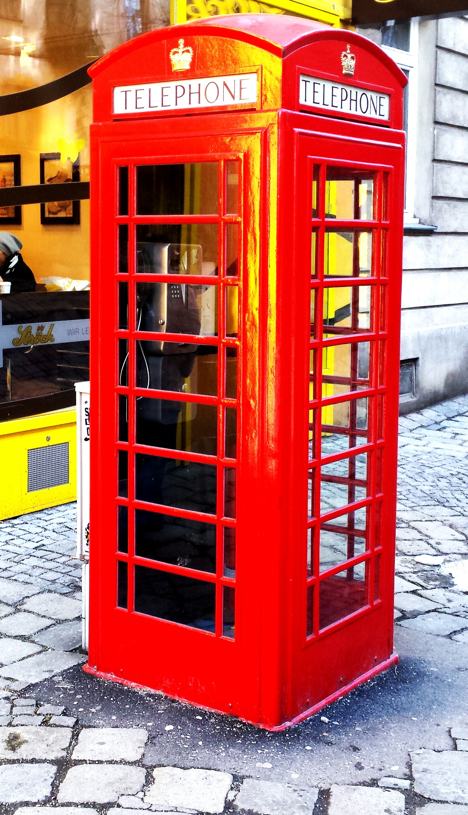 western script, apparatus, no people, technology, street, phone booth, call, 2K, telephone handset, old, red, building exterior, text, global communications, Phone HD Wallpaper