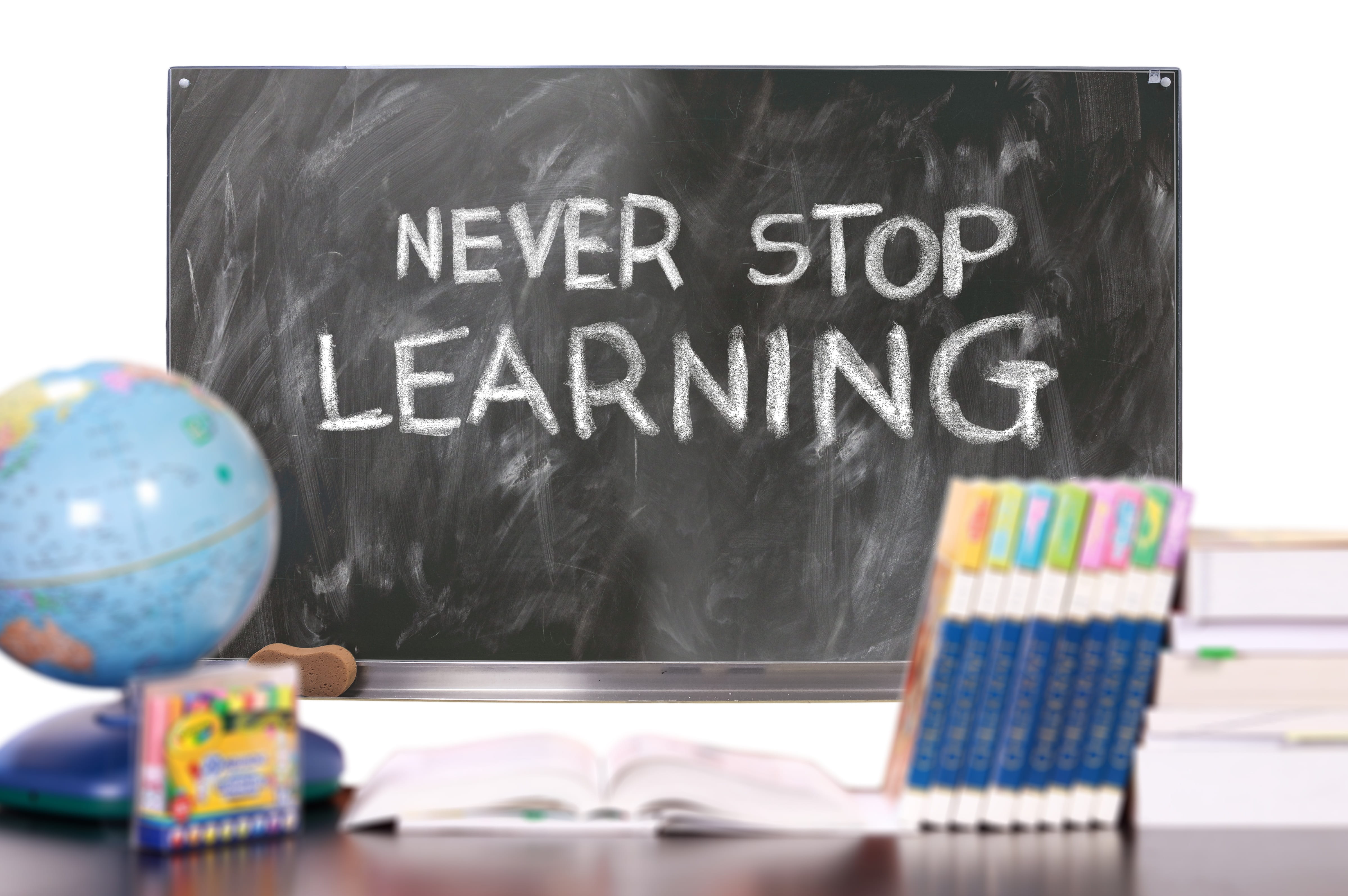 western script, lifetime, classroom, think, learn, desk, close-up, no people, text, multi colored, communication, globe, education, board, blackboard, still life, HD Wallpaper