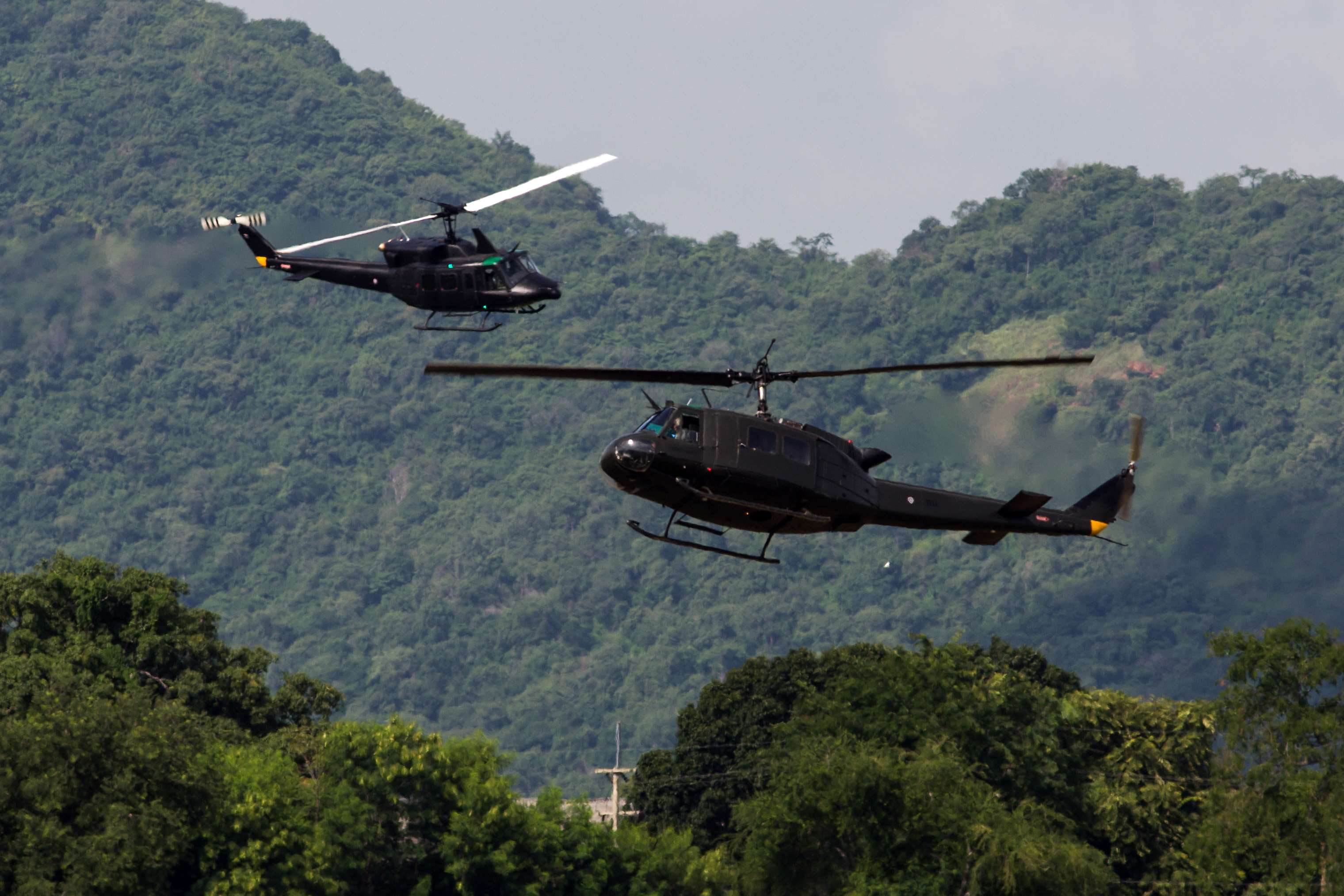 plant, mountain, transportation, helicopter, day, outdoors, bell 212, nature, accidents and disasters, 2K, tree, mode of transportation, sky, mid-air, HD Wallpaper