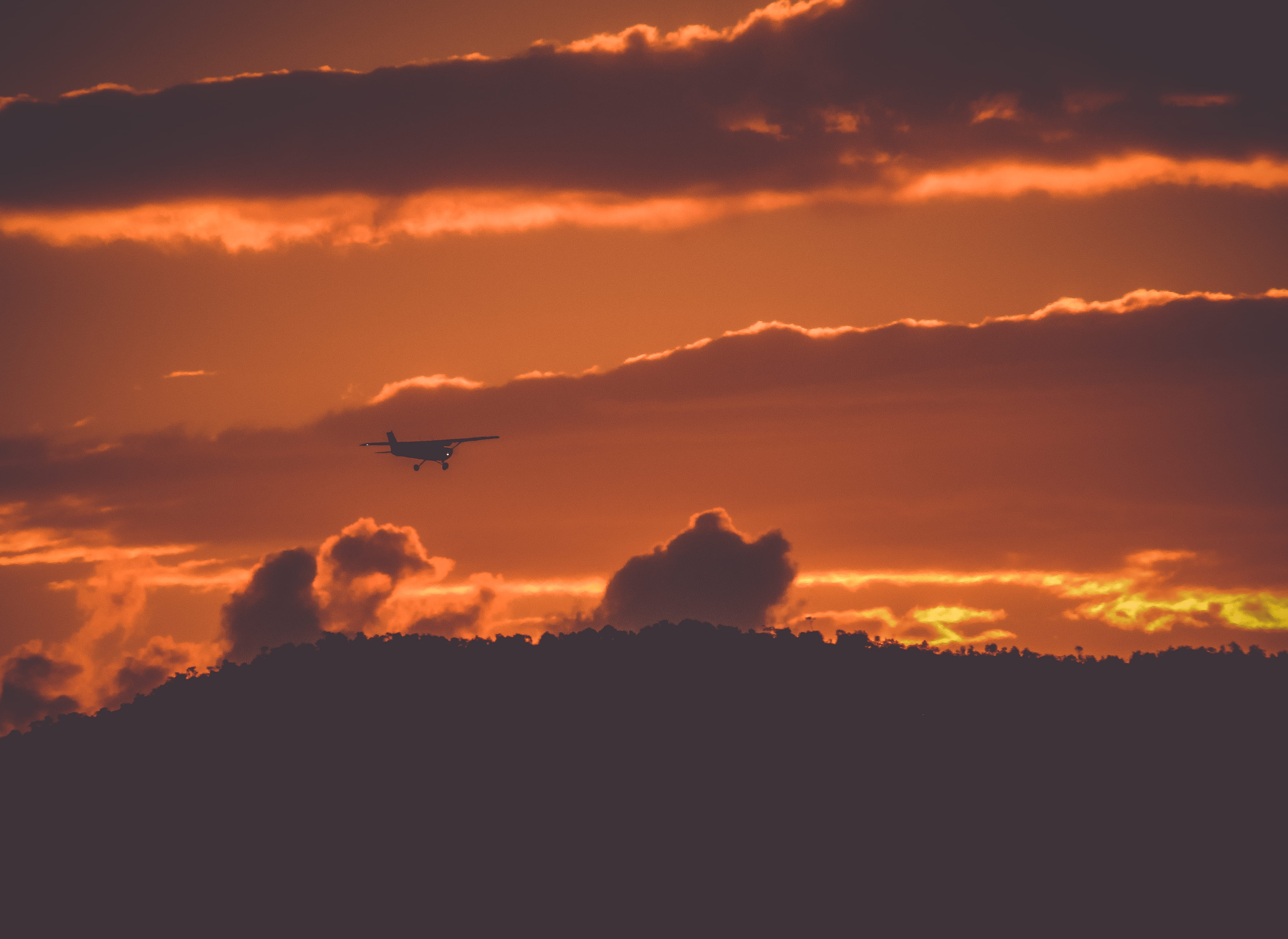 lifestyle, view, outdoors, scenics - nature, 4K, prop plane, tranquil scene, transportation, aerospace industry, mid-air, life, mountain, air vehicle, HD Wallpaper