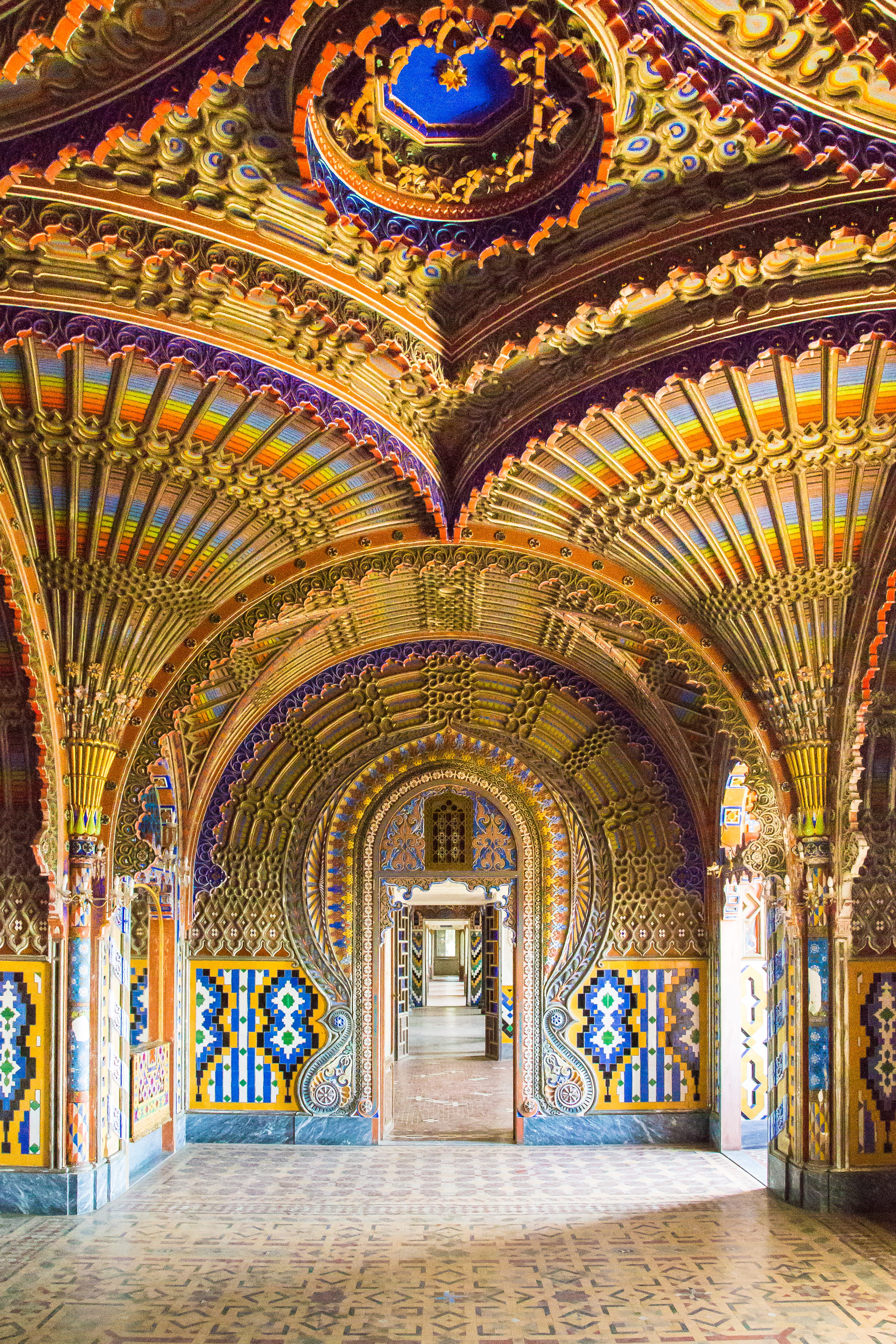 wanderlust, indoors, belief, arcade, tiled floor, the past, architecture, fresco, florence, italia, built structure, pattern, architectural column, building, Phone HD Wallpaper