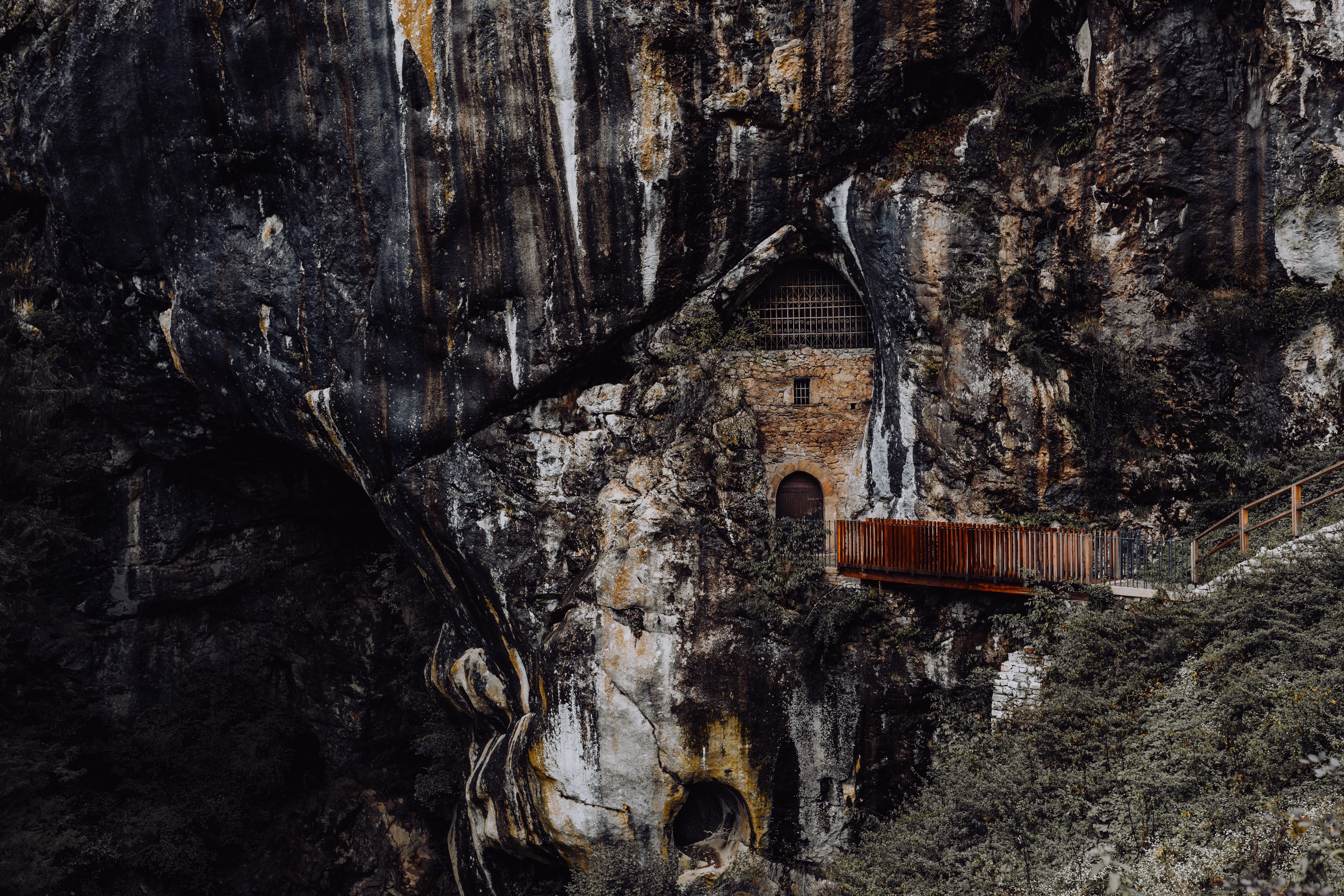 predjamski grad, ruined, weathered, transportation, cave, mouth, mode of transportation, wall - building feature, wood - material, architecture, predjama, HD Wallpaper