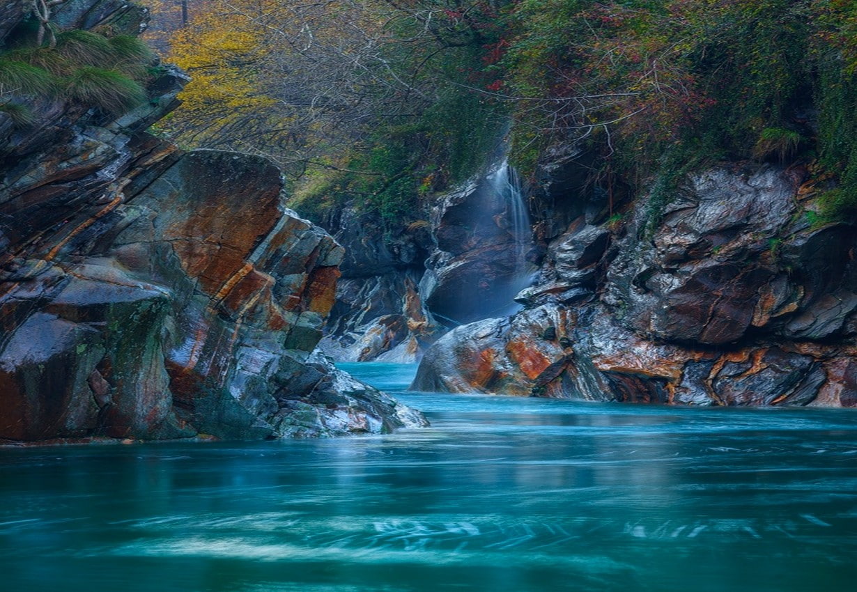 day, scenics - nature, outdoors, mountain, river, beauty in nature, mountains, waterfront, flowing water, waterfall, eroded, foliage, non-urban scene, cliff, HD Wallpaper