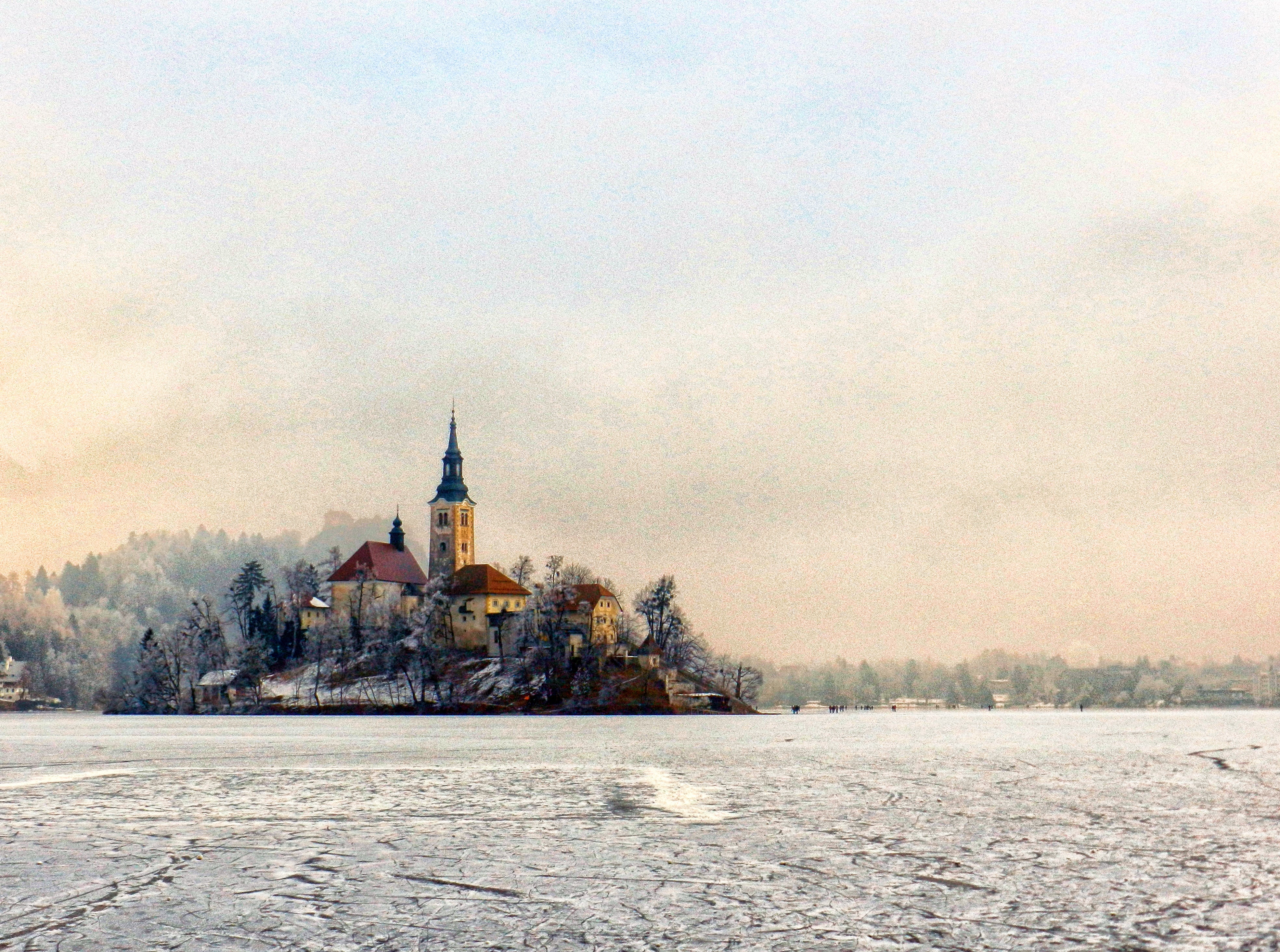bled, landmark, built structure, house, snow, alps, urban skyline, building exterior, travel destinations, lake, surrounded, brown, outdoors, concrete, HD Wallpaper