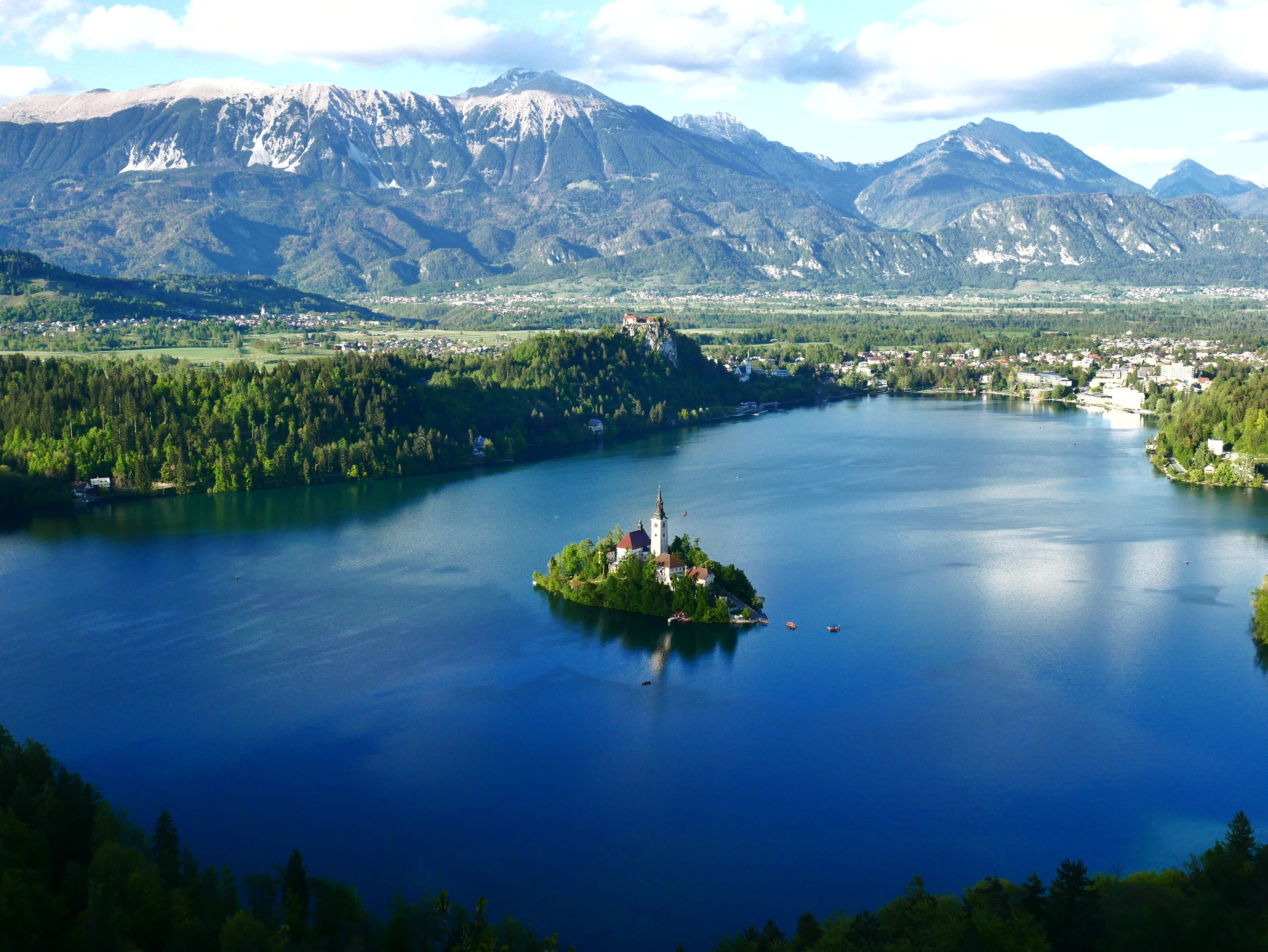 surrounded, tranquility, bled, beauty in nature, island, no people, sky, reflection, lake, aerial, water, mountain range, outdoors, trees, green color, HD Wallpaper