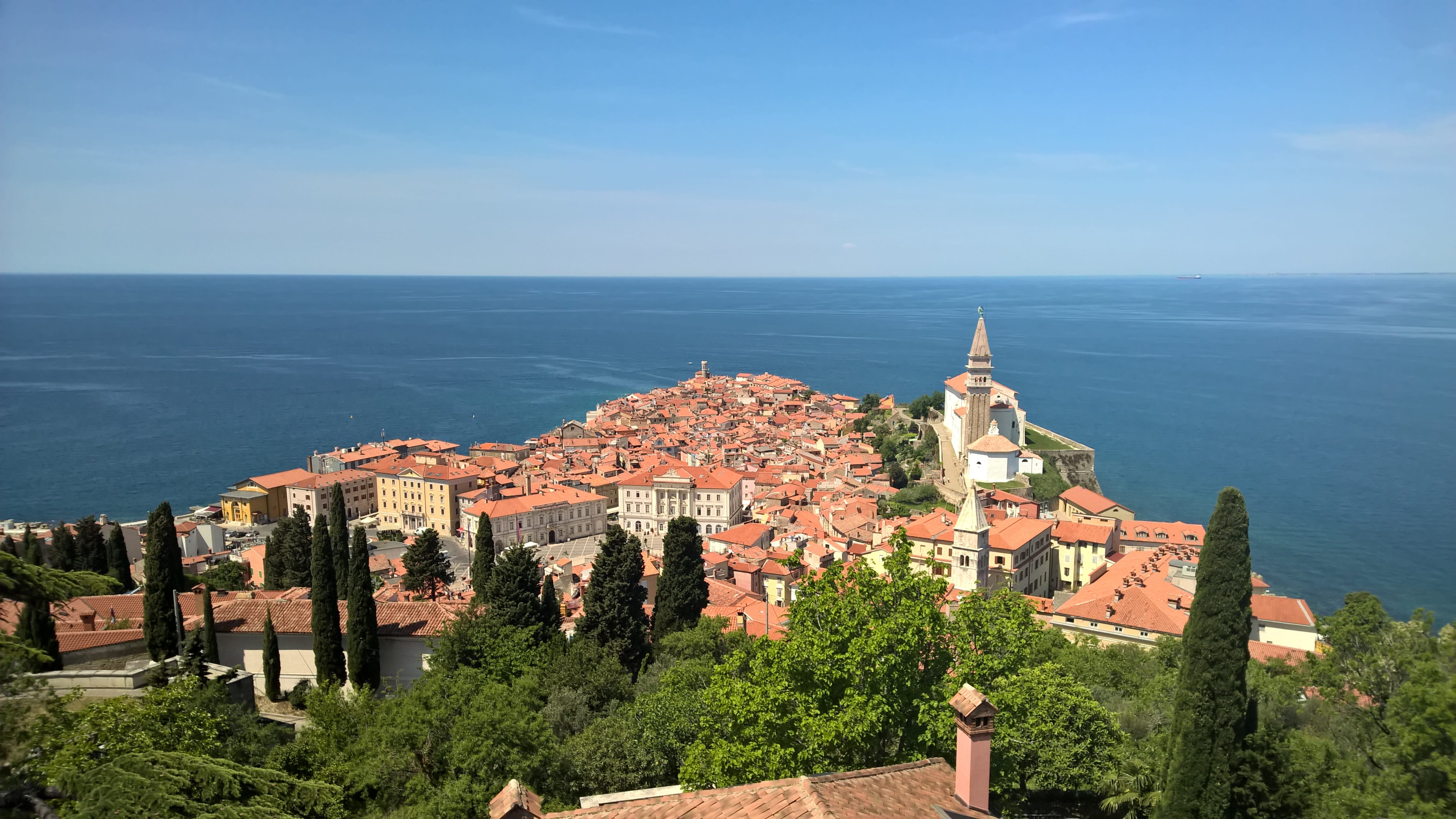 building exterior, no people, high angle view, city, Old Town, history, built structure, travel destinations, place of worship, outdoors, Port City, sea, HD Wallpaper