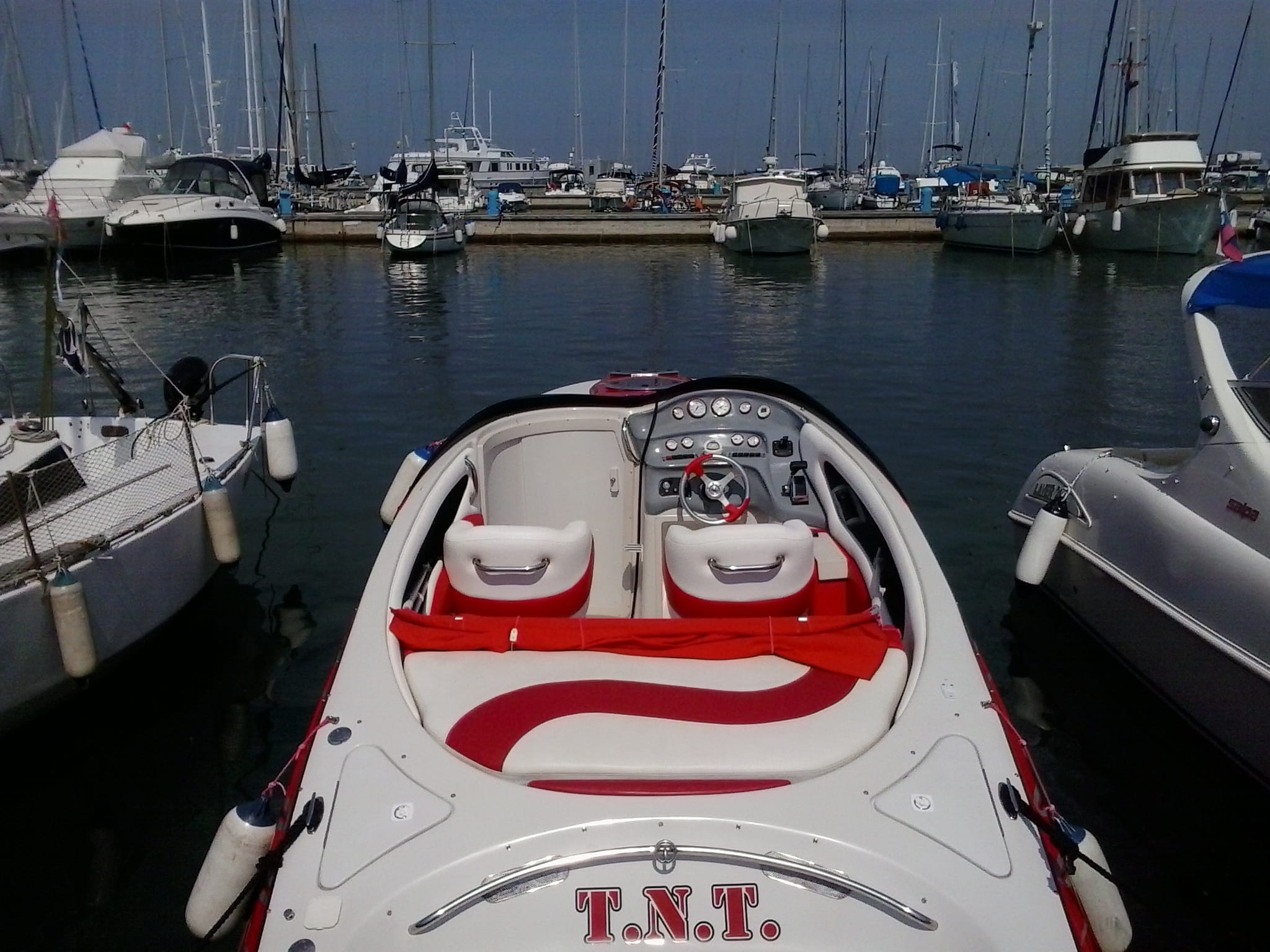 port, mode of transportation, nautical vessel, sea, motorboat, day, red, vehicle part, sailboat, water, transport, speed boat, harbor, 1080P, no people, HD Wallpaper