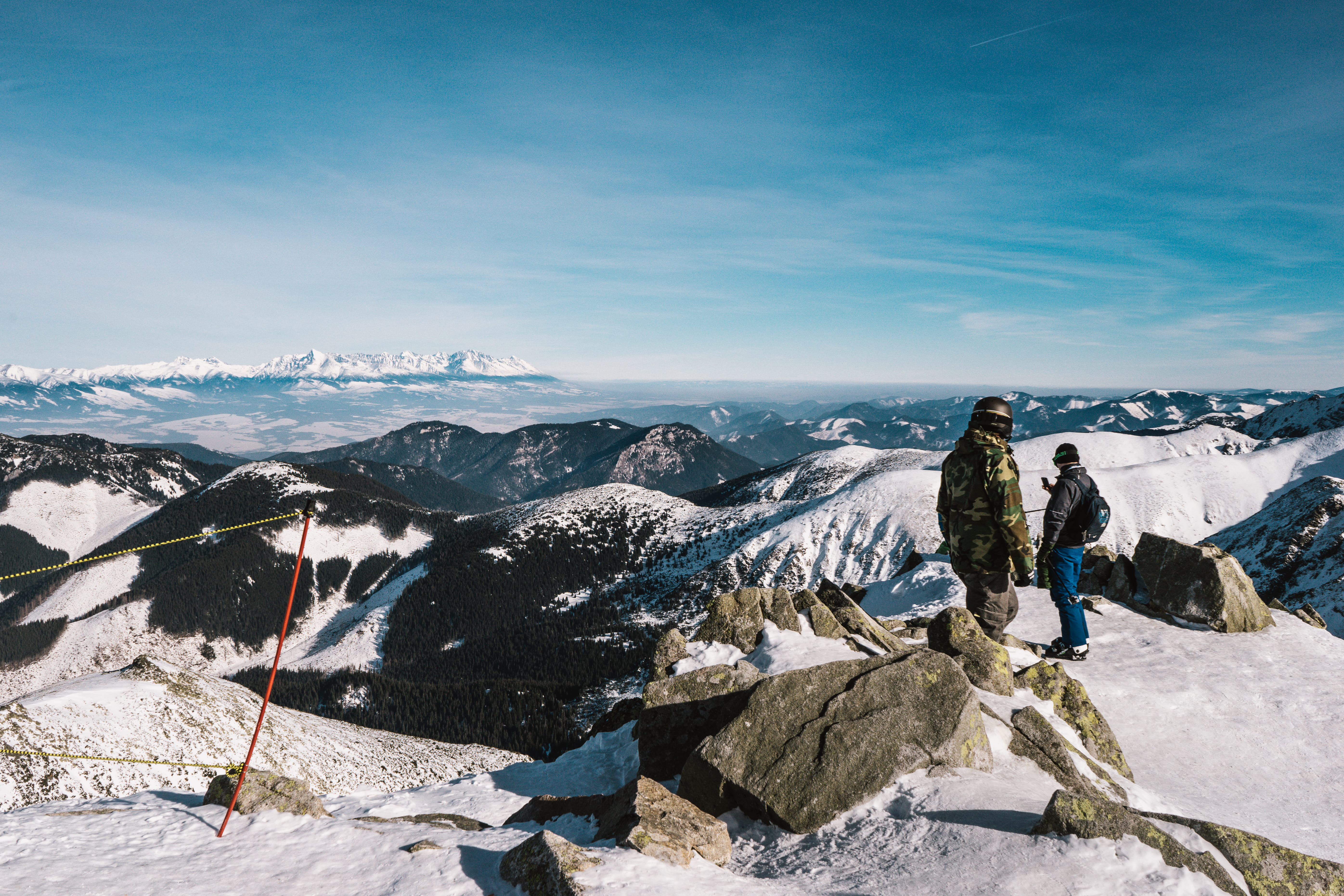 edge, outdoors, tatry, mountains, scenics - nature, mountain, beauty in nature, rock, back, winter, snow, cold temperature, sky, 5K, rocks, demänovská dolina, HD Wallpaper