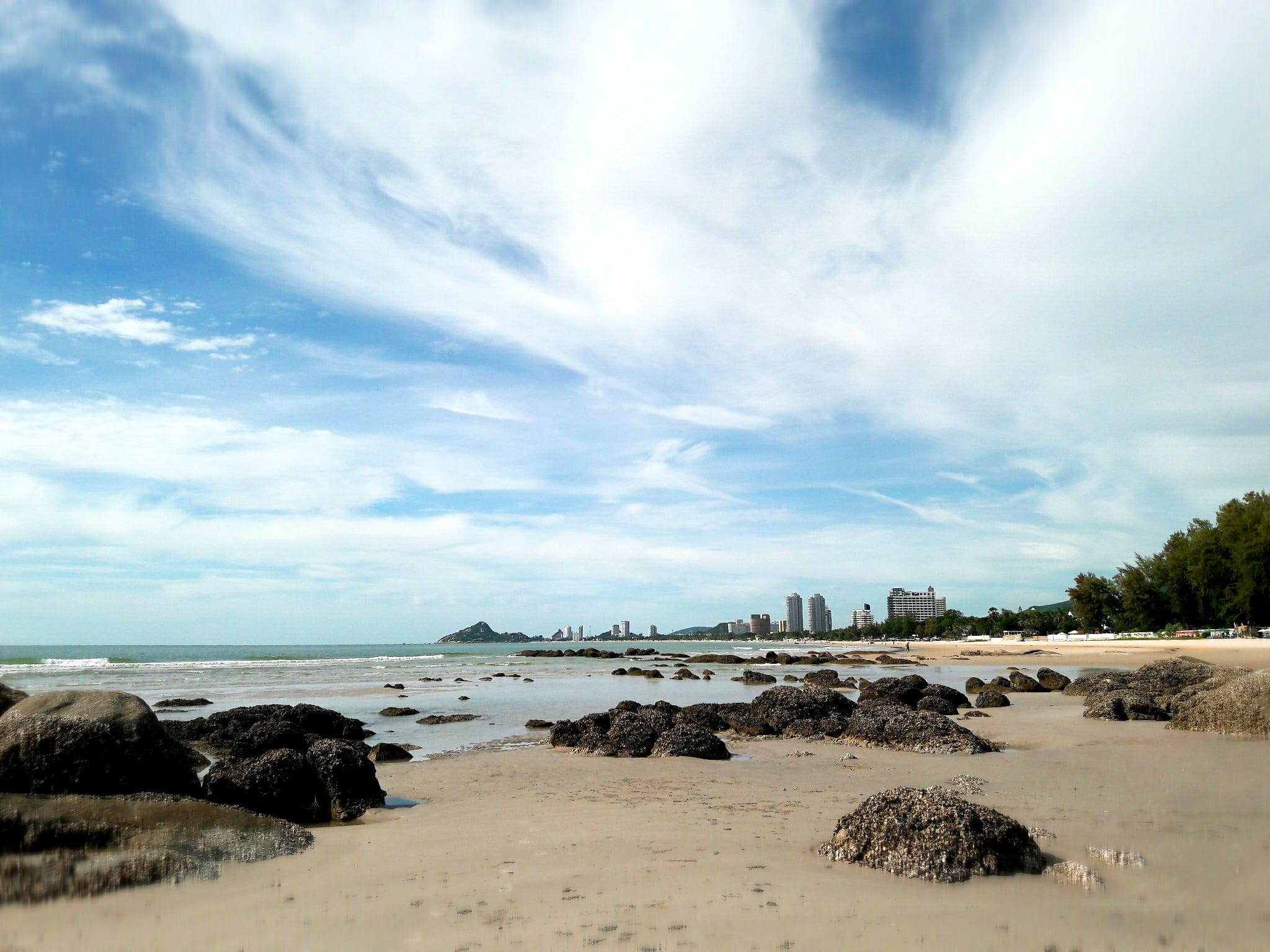 hua hin, scenics - nature, nature, day, tranquil scene, architecture, beach, no people, hua hin beach, summer, sea, building exterior, cloud - sky, water, HD Wallpaper