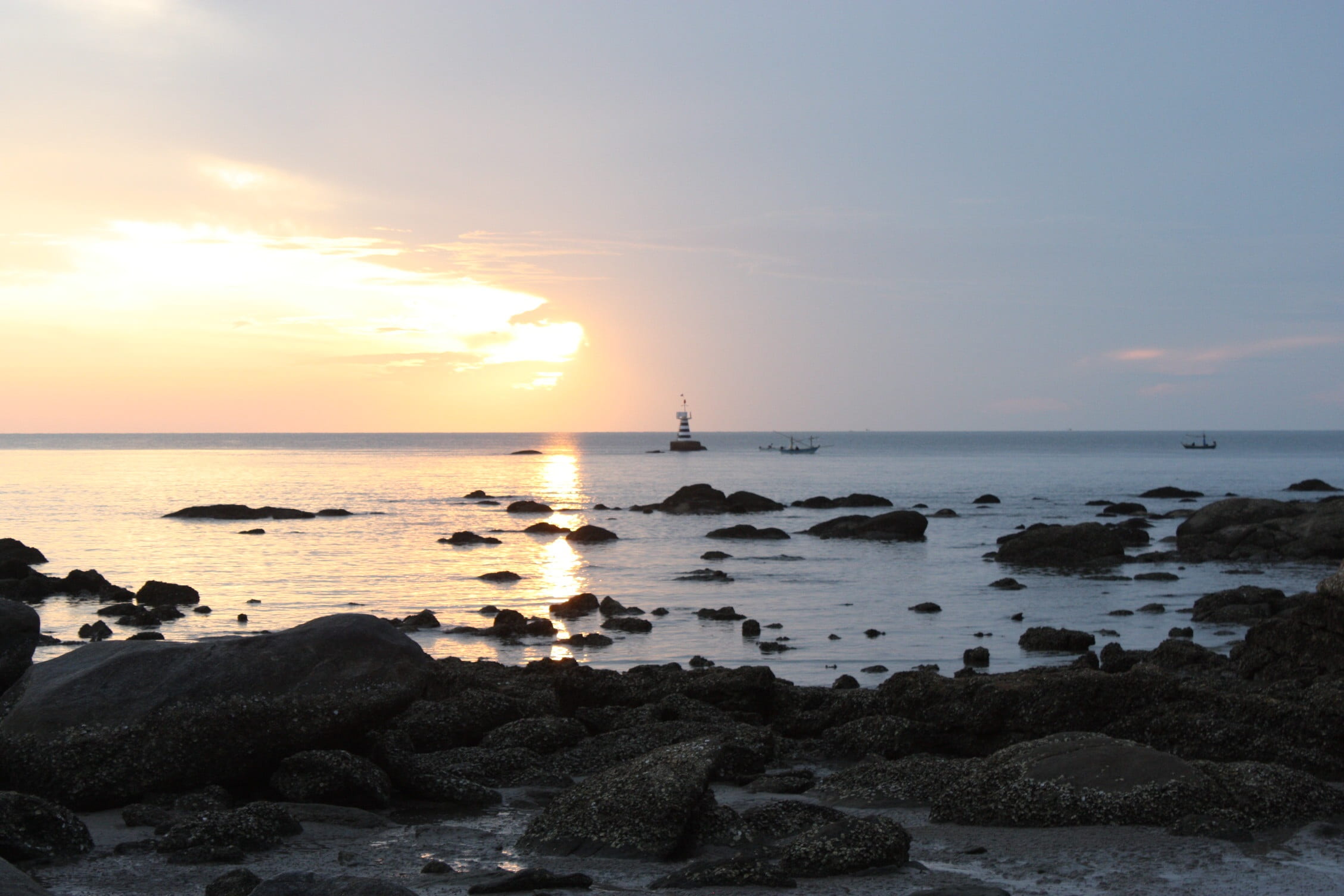land, 1080P, idyllic, rock - object, tranquility, thailand, fishing, sunrise, prachuap khiri khan, no people, horizon, solid, sunlight, scenics - nature, HD Wallpaper