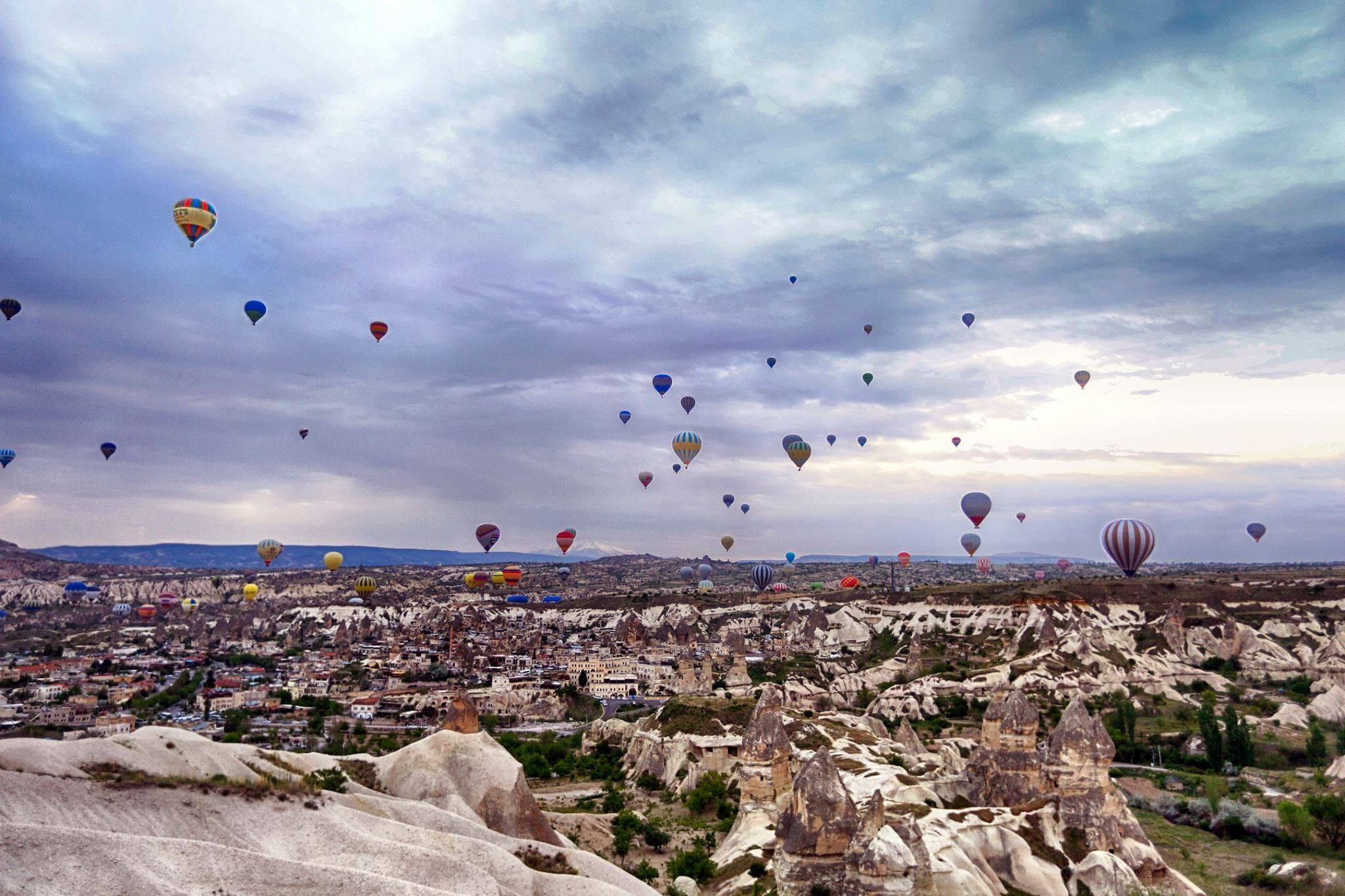 travel destinations, national, balloon, eastern, landscape, city, architecture, 1080P, cityscape, sky, symbol, turk, cloud - sky, nature, rock, culture, HD Wallpaper