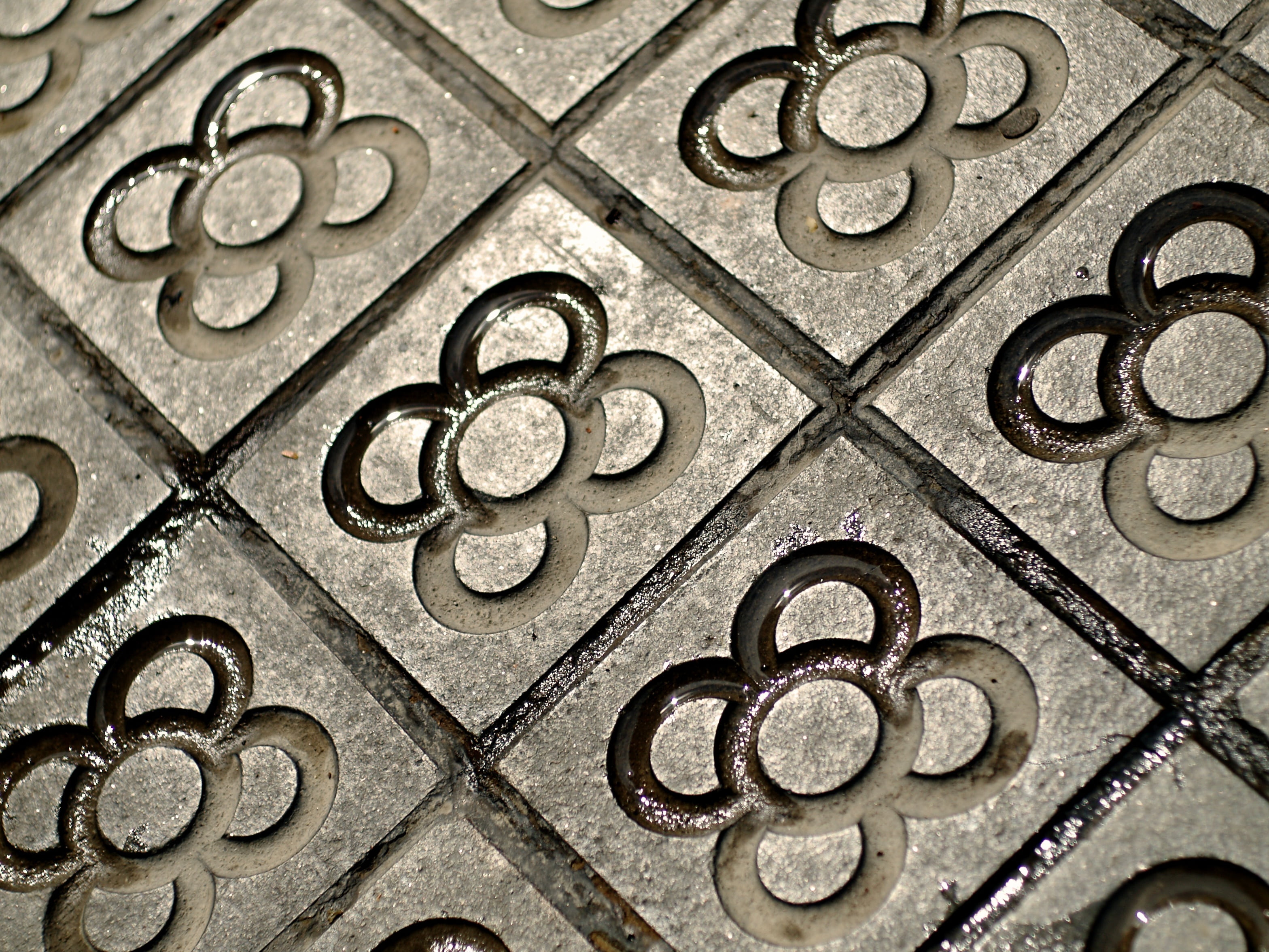 europe, day, close-up, pattern, design, silver colored, outdoors, grey, city, floor, spain, art and craft, iron - metal, repetition, 2K, catalunya, tiled, HD Wallpaper