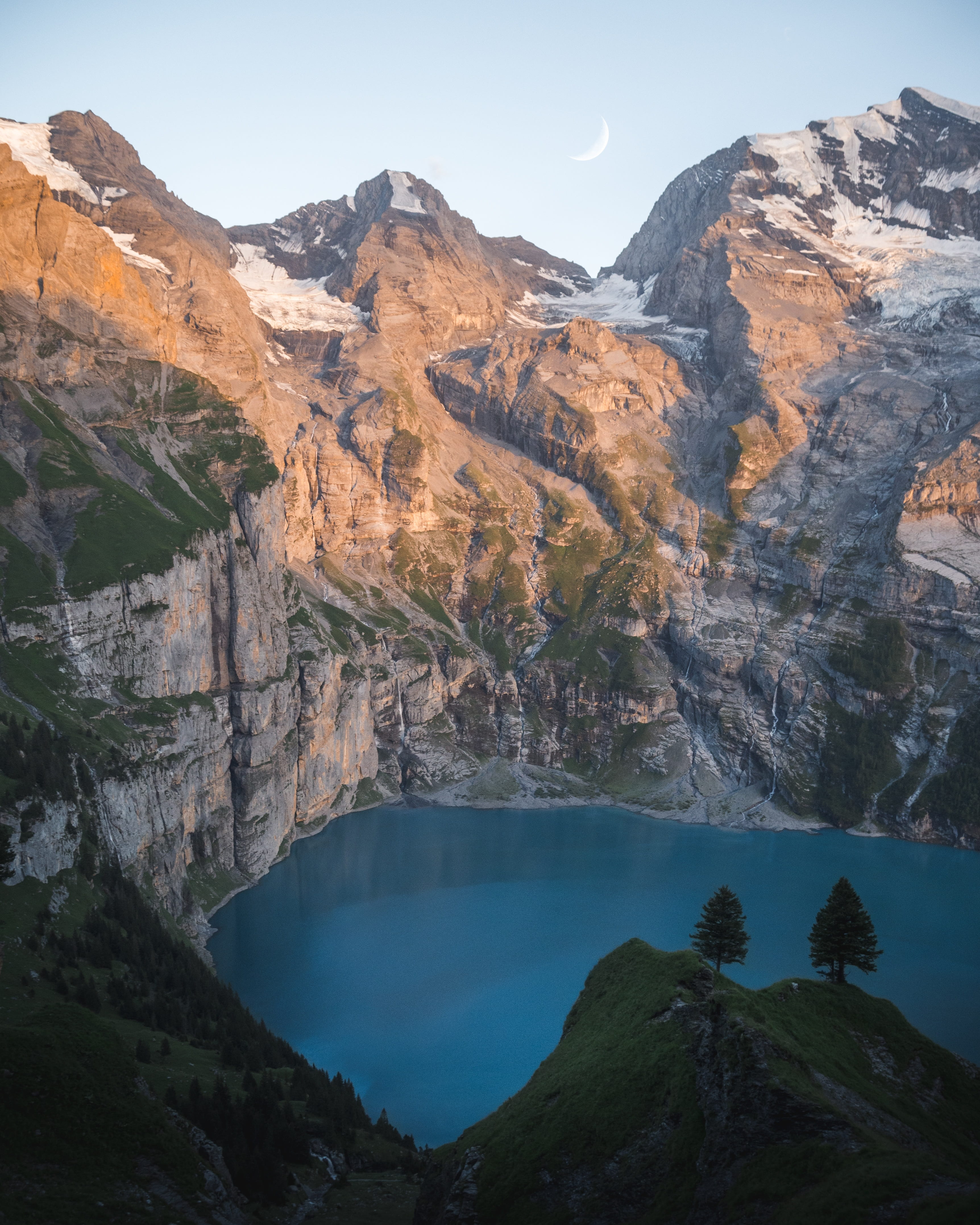 mountain lake, solid, mountain range, beauty in nature, beautiful, no people, vacation, mountain, 4K, sea, snow peaks, outdoors, tranquil, scenic, swiss, Phone HD Wallpaper