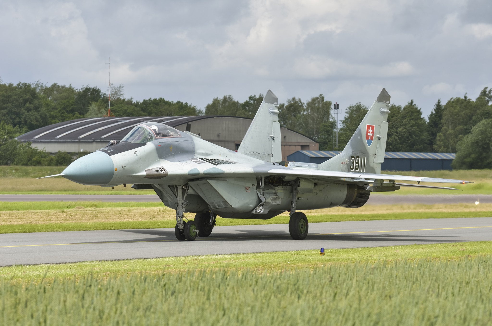 Of the air force of Slovakia, 1080P, fighter, The MiG-29, the airfield, MiG-29, HD Wallpaper