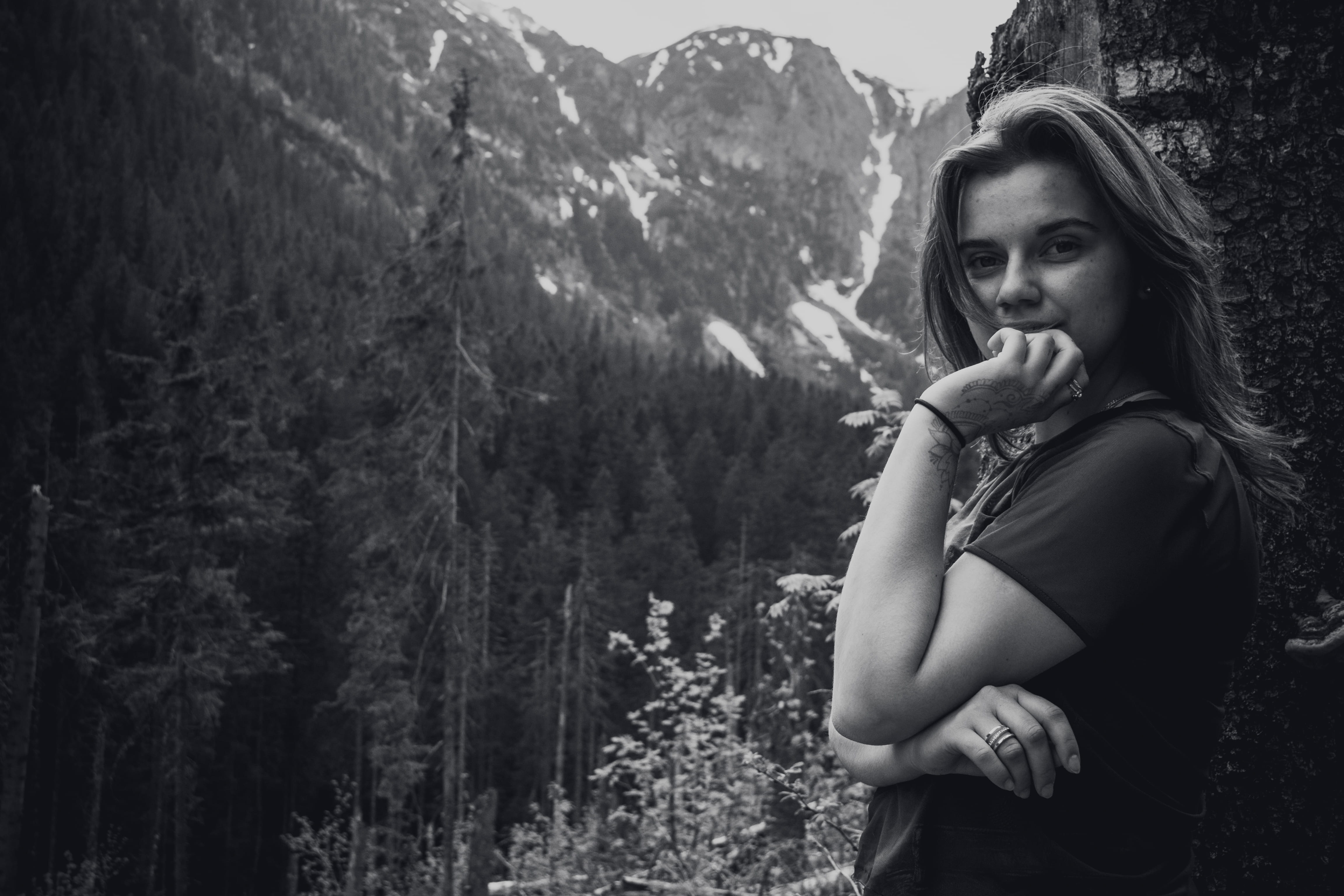 nature, beauty, land, thinking, black, plant, forest, beautiful, hand, portrait, real people, traveling, white, scenics - nature, leisure activity, black and white, HD Wallpaper