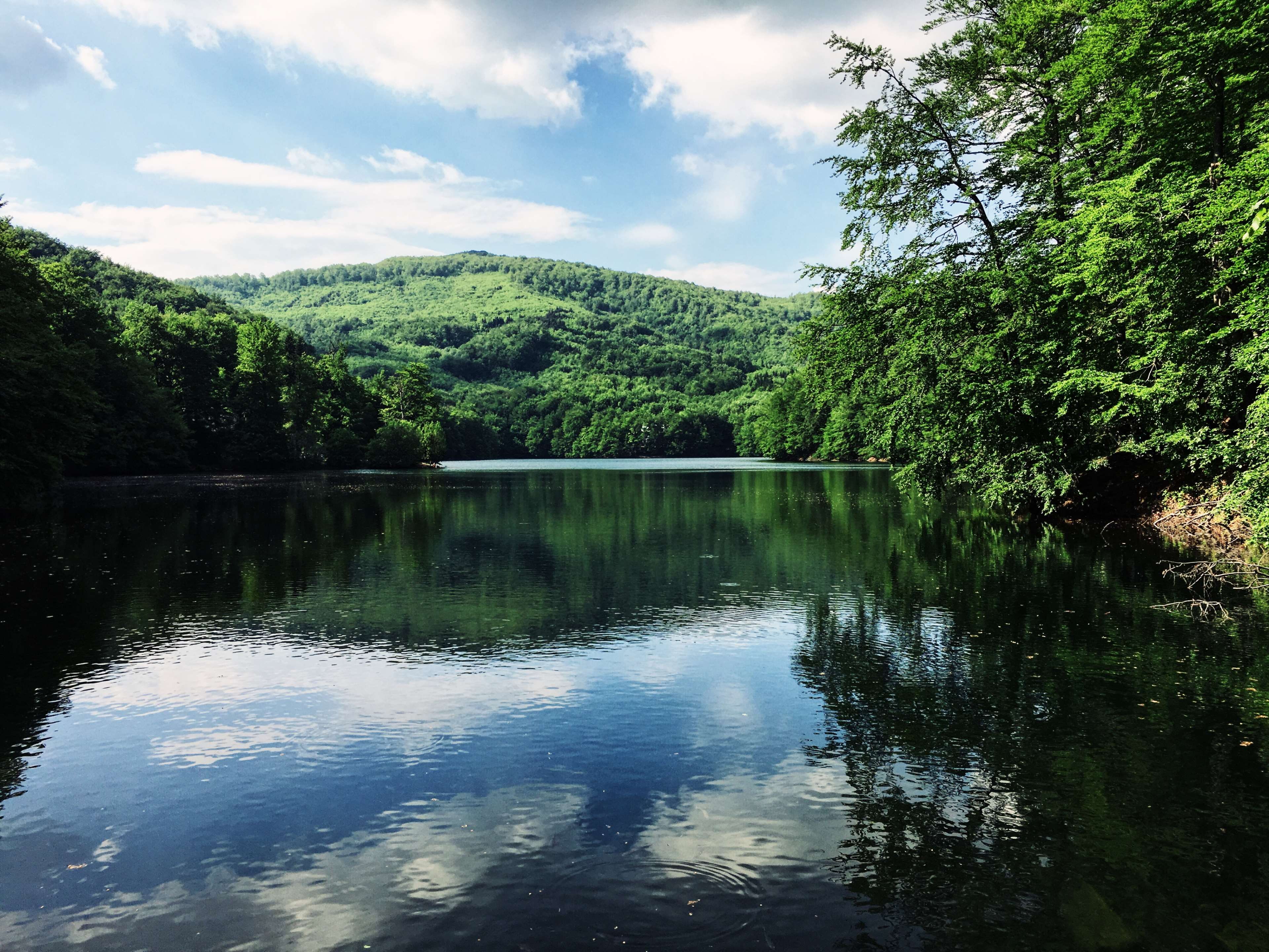 waterfront, non-urban scene, beauty in nature, growth, 4K, sky, reflection lake, reflection, nature, iphone 6s, cloud - sky, idyllic, morsk oko, tranquil scene, HD Wallpaper