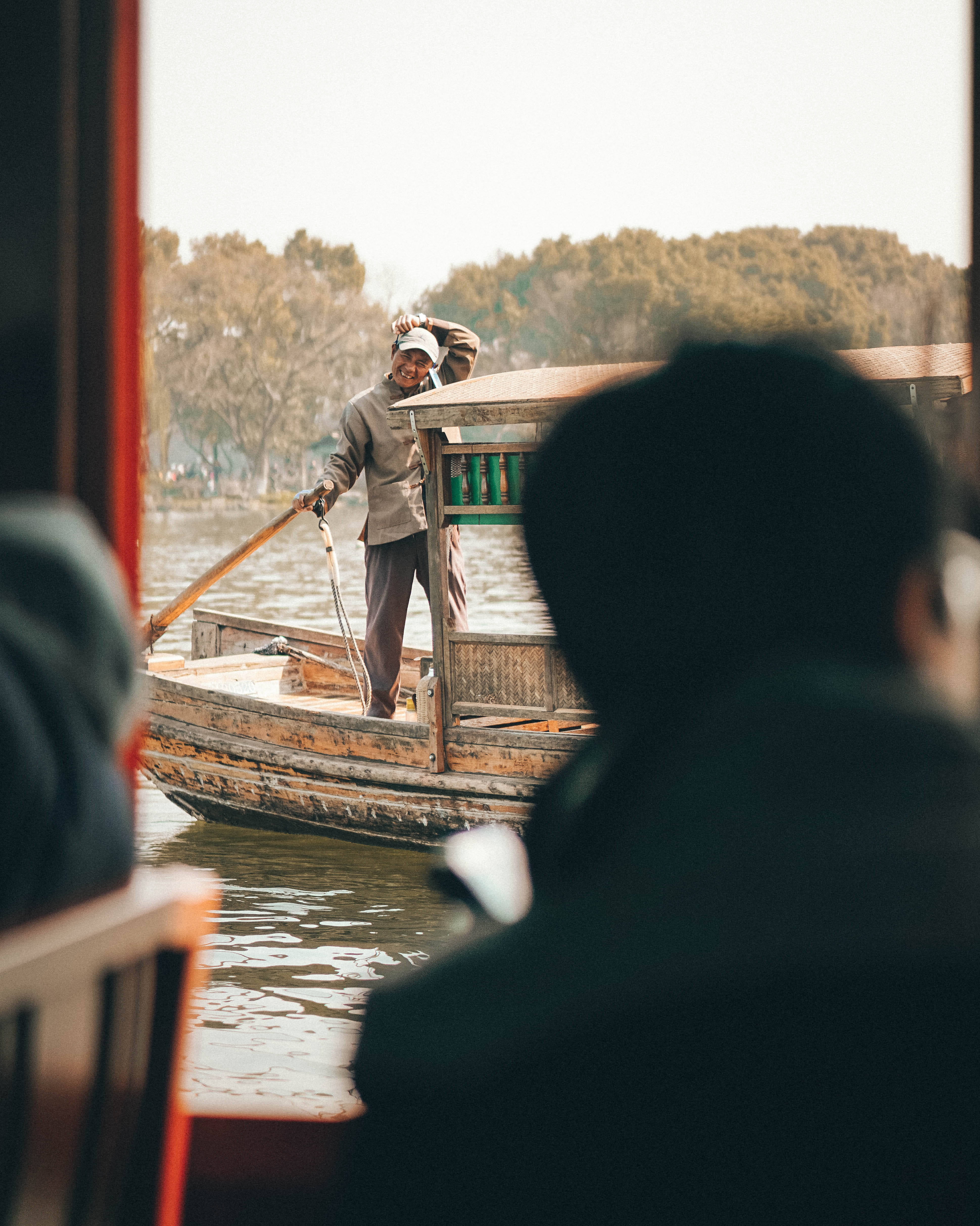 lifestyles, nautical vessel, waterfront, human, leisure activity, outdoors, silhouette, focus on background, canal, vehicle, street, clothing, 4K, vessel, Phone HD Wallpaper