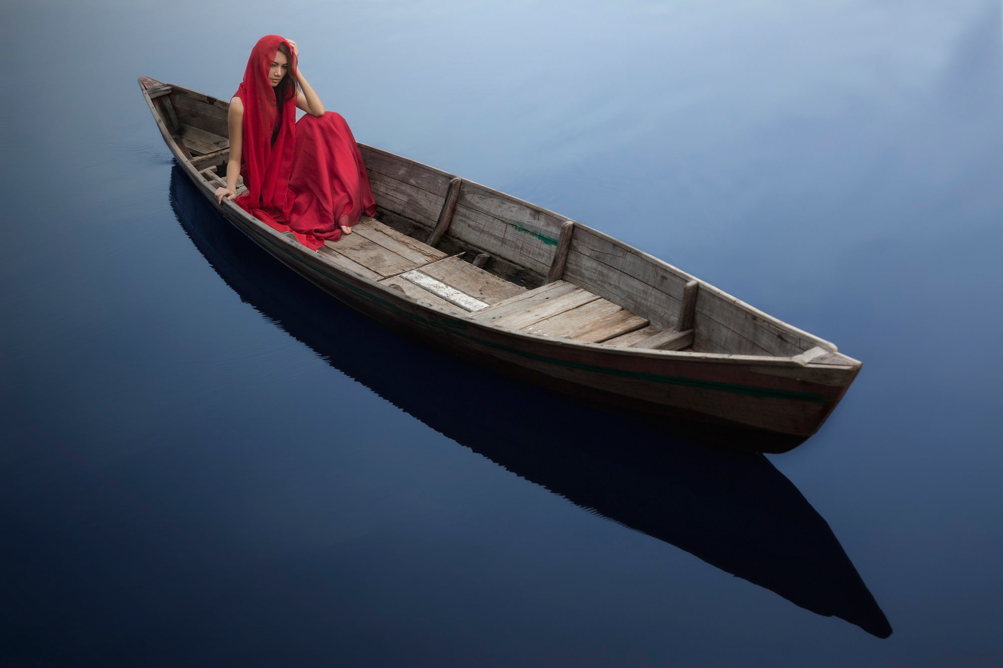 water, moored, day, red, transportation, reflection, boat, nature, adult, sky, model, women, blue, mode of transportation, one person, waterfront, rowboat, HD Wallpaper