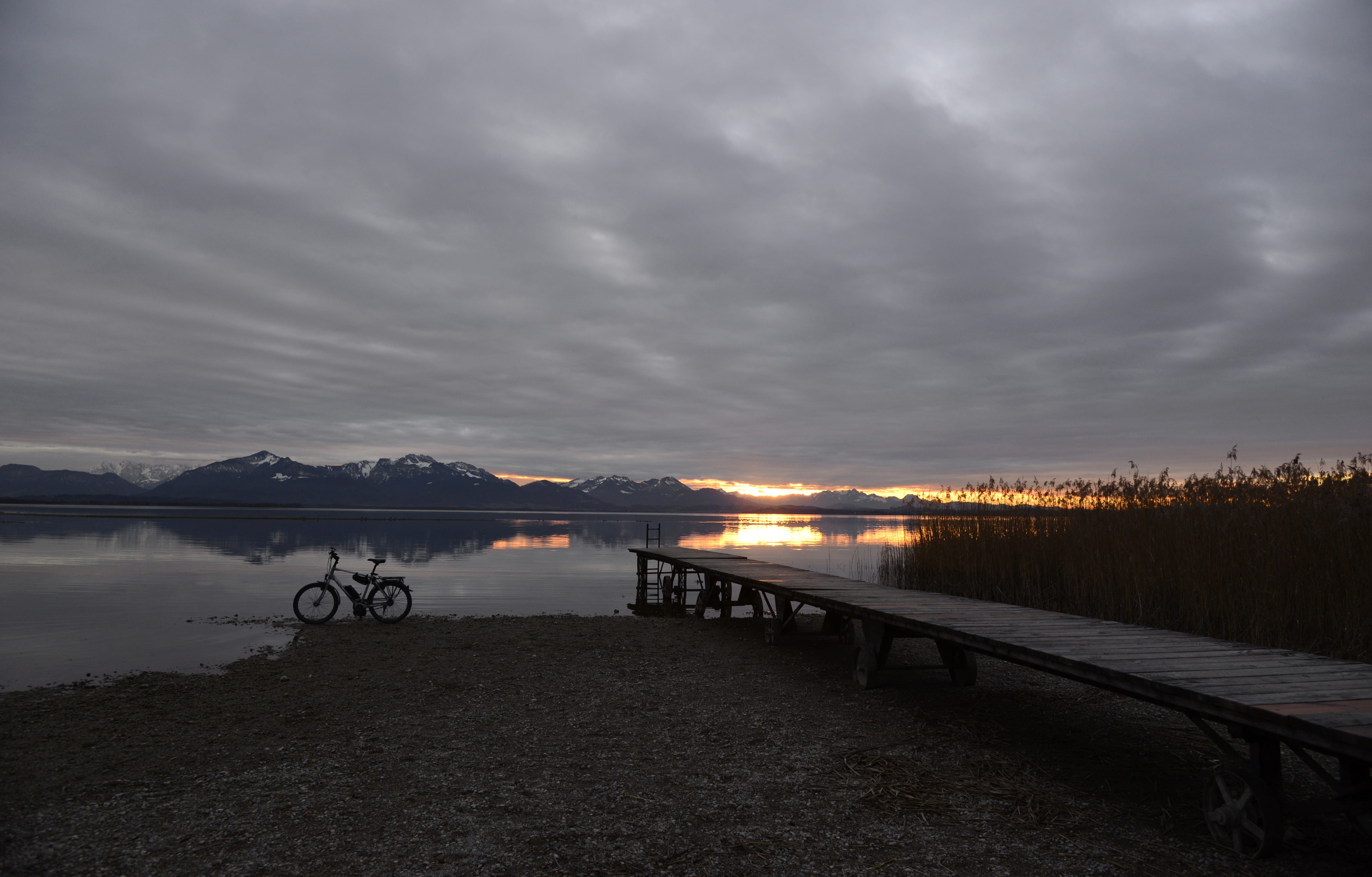 lake, tranquility, chiemsee, overcast, environment, water, sky, mood, abendstimmung, outdoors, scenics - nature, cloud - sky, tranquil scene, web, waters, HD Wallpaper