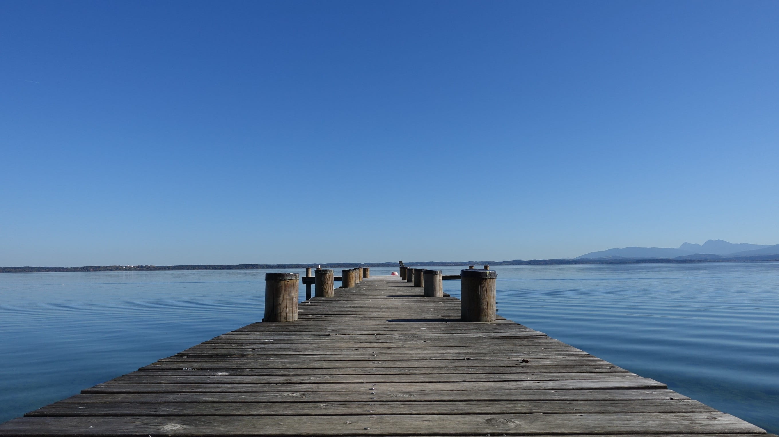 horizon over water, outdoors, 2K, tranquil scene, beauty in nature, blue, the way forward, wood paneling, idyllic, nature, wooden post, water, sea, no people, HD Wallpaper