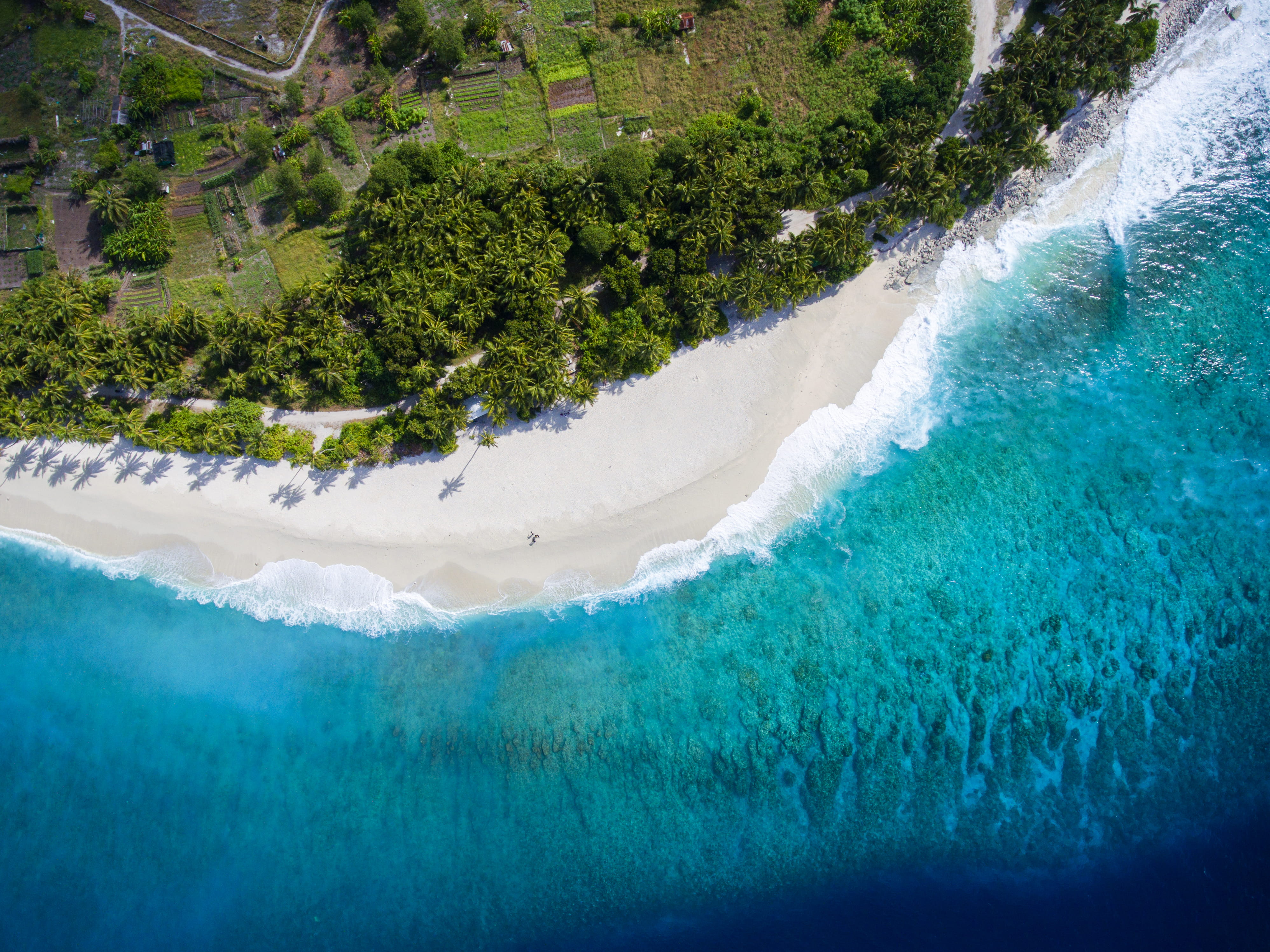 landscape, photography, flowing water, flowing, scenery, aerial view, resort, 4K, island, ruins, building, maldives, scenics - nature, tranquil scene, HD Wallpaper