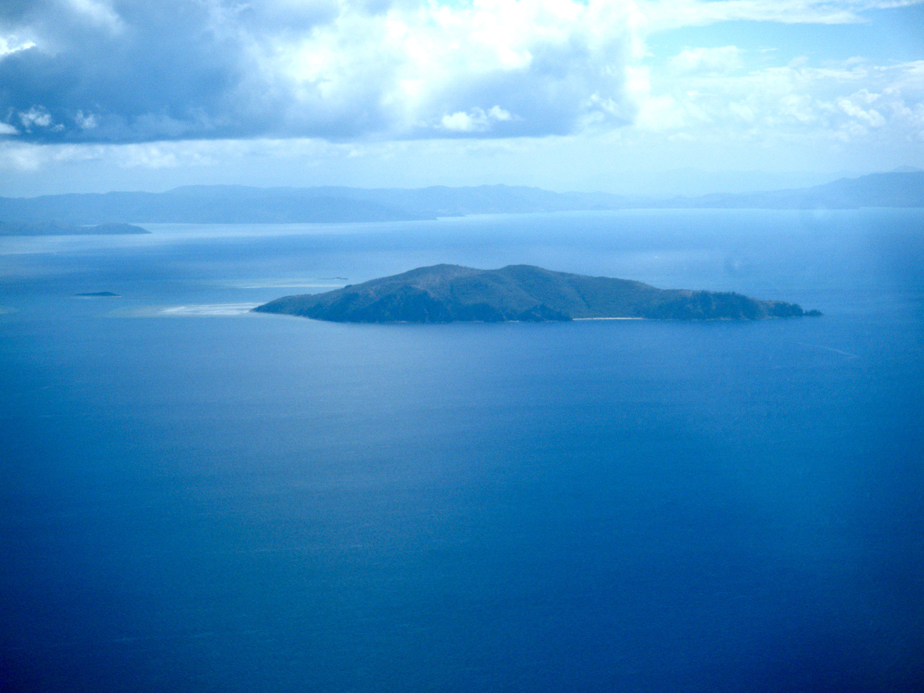 2K, whitsunday islands, aerial photography, landscape, island, aerial, coastline, reef, body of water, photography, Helicopter, great, scenics, barrier, HD Wallpaper