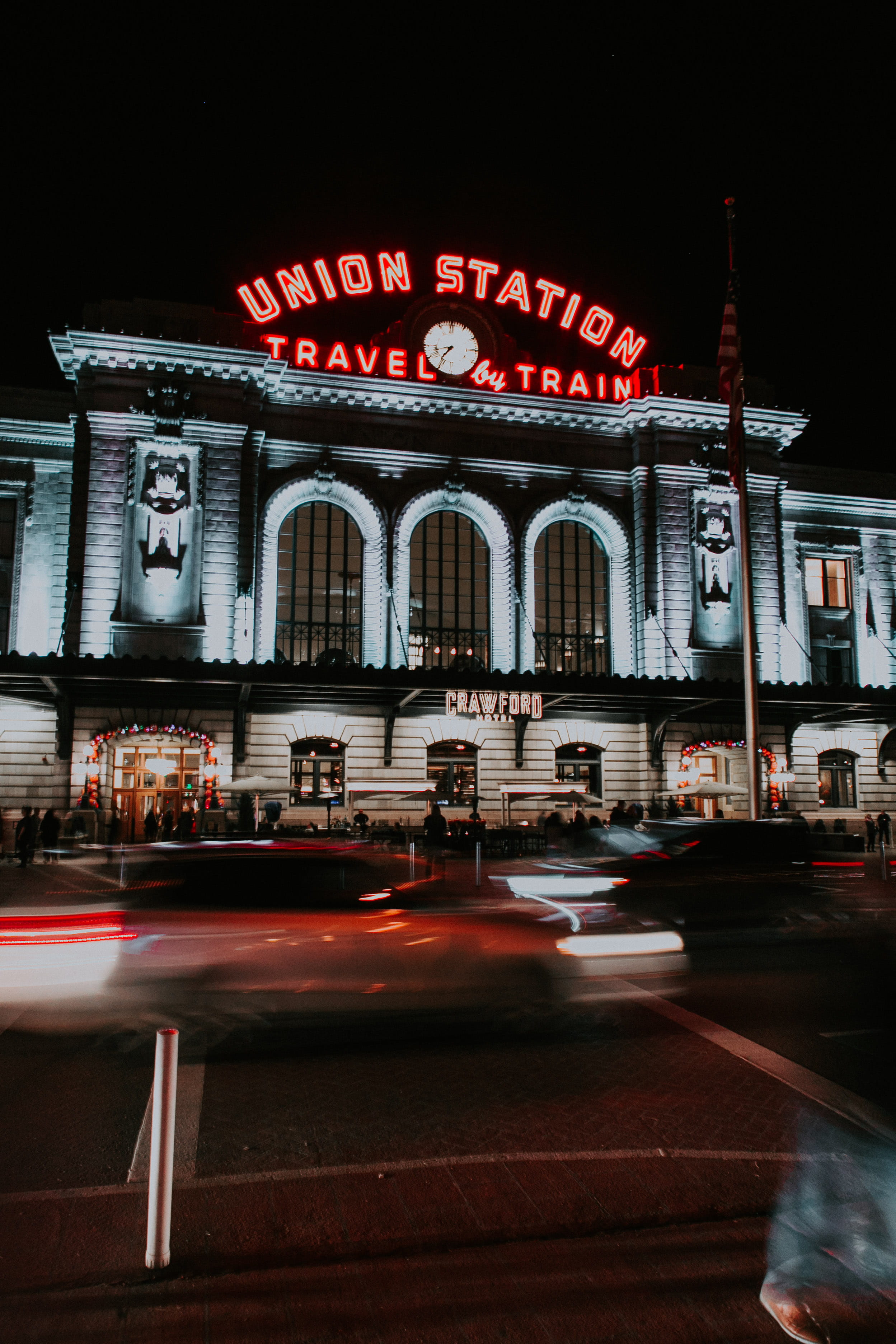 building exterior, built structure, text, motion, roadside, no people, outdoors, light trail, busy, 2K, red, photo, city, transportation, long exposure, Phone HD Wallpaper