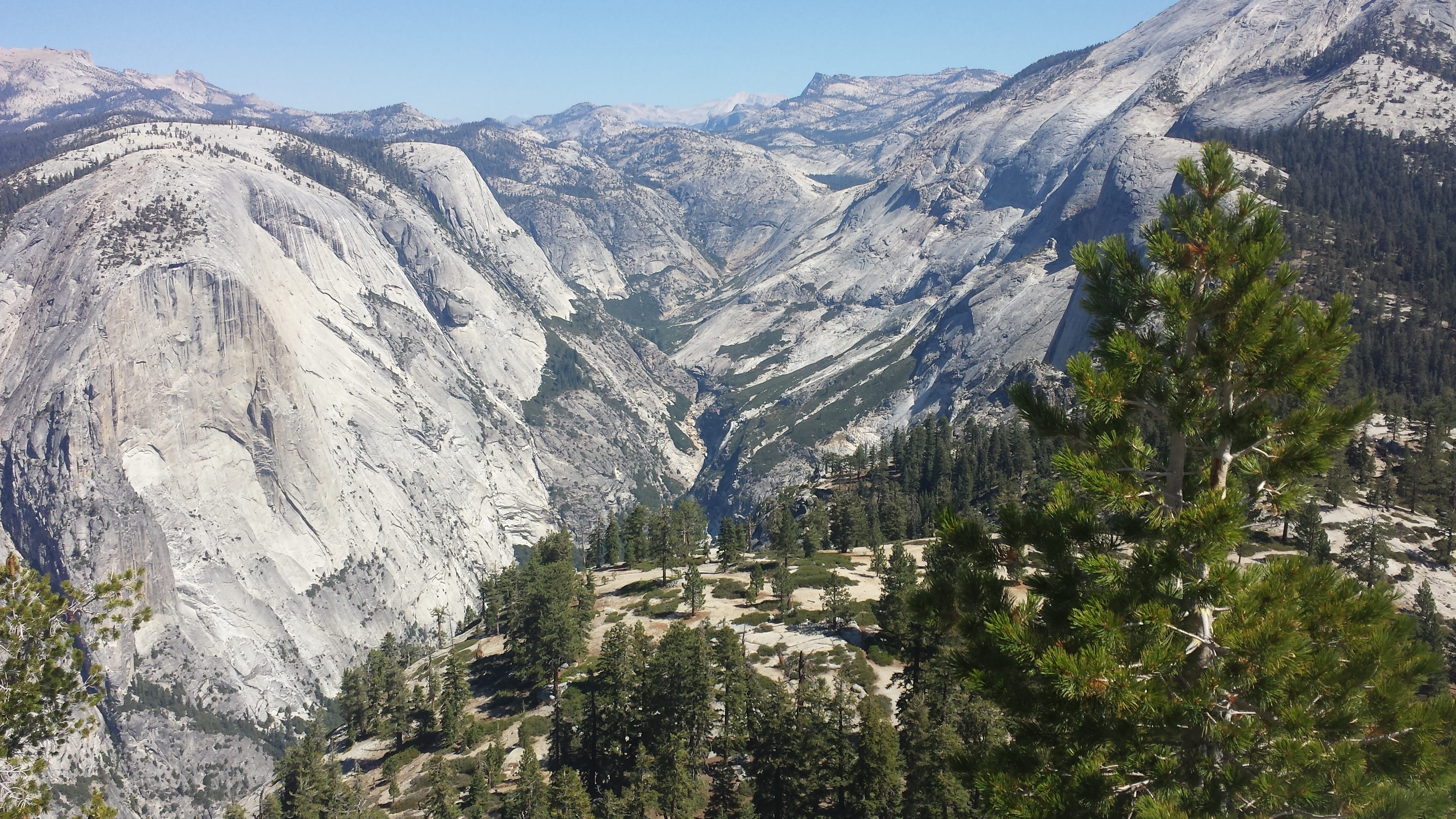 hike, sky, park, plant, rock, california, beauty in nature, active, travel, mountain, wilderness, mountain range, tourism, day, scenery, national, sierra, HD Wallpaper