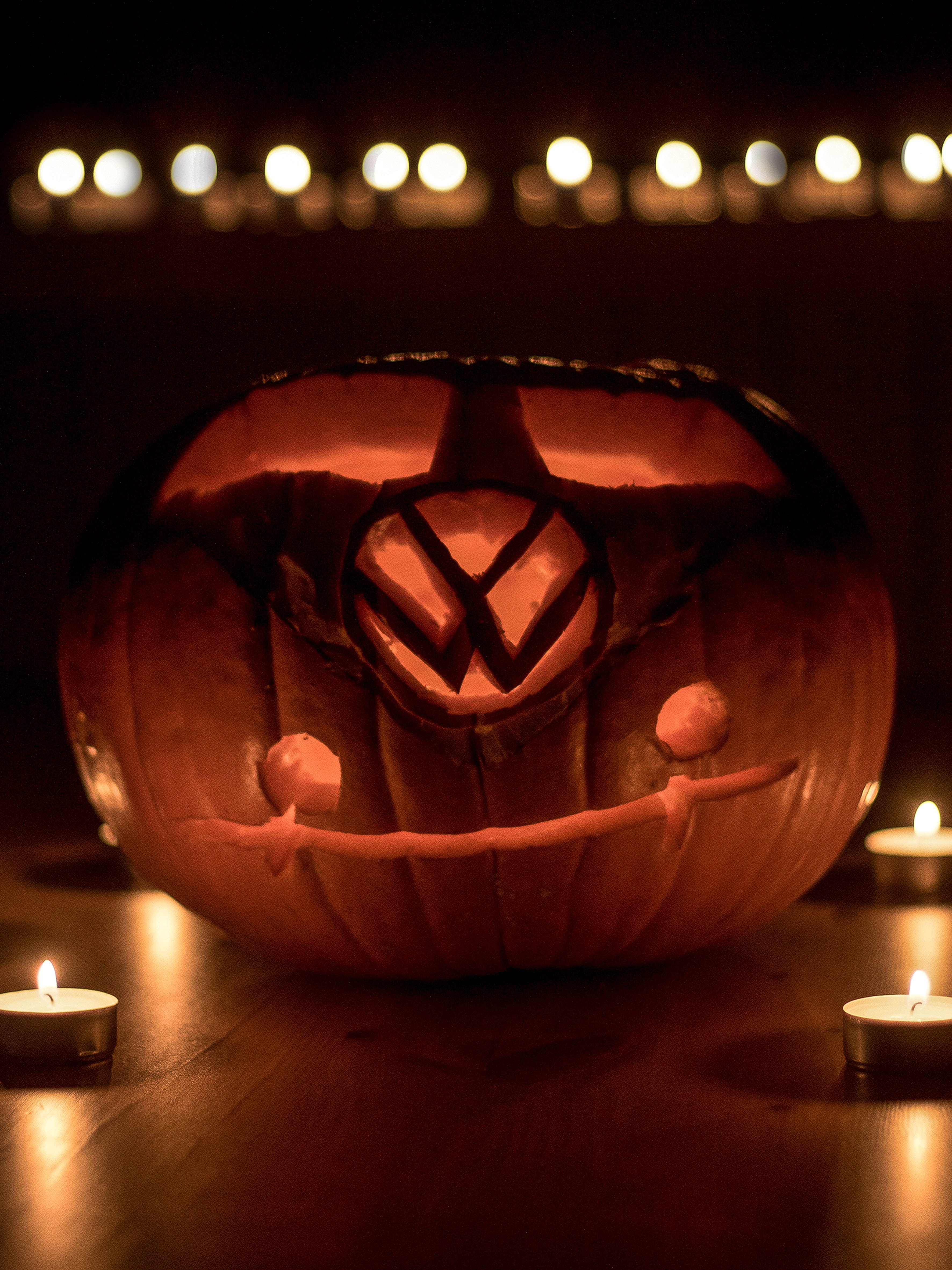 vw, indoors, autumn decoration, shudder, lighting equipment, illuminated, fear, pumpkin, funny, anthropomorphic, halloween, table, electric lamp, 4K, eyes, Phone HD Wallpaper