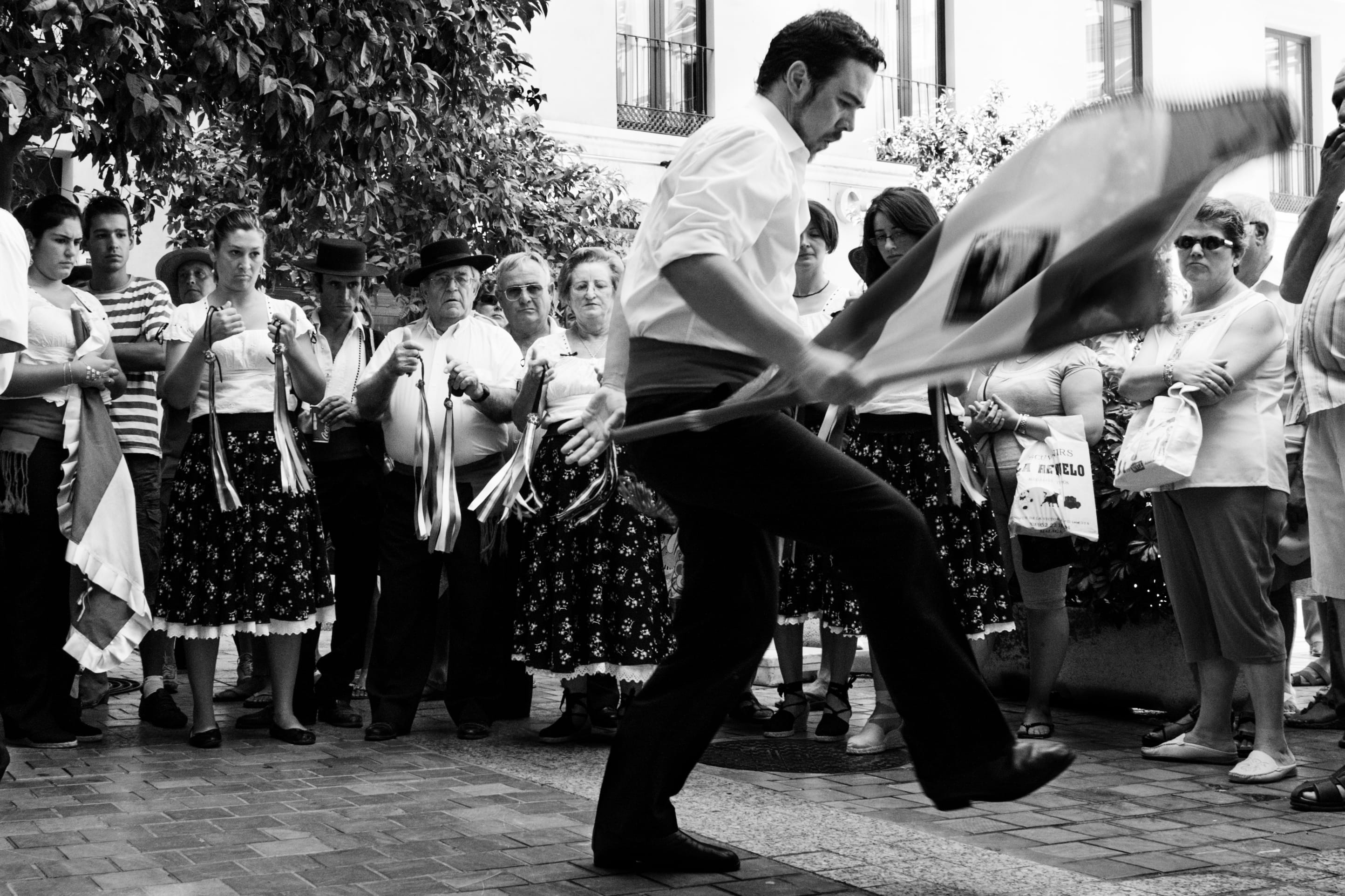 music, city, outdoors, real people, men, day, spain, architecture, verdiales, marching band, crowd, tradición, málaga, quinoal, togetherness, artist, folclore, HD Wallpaper