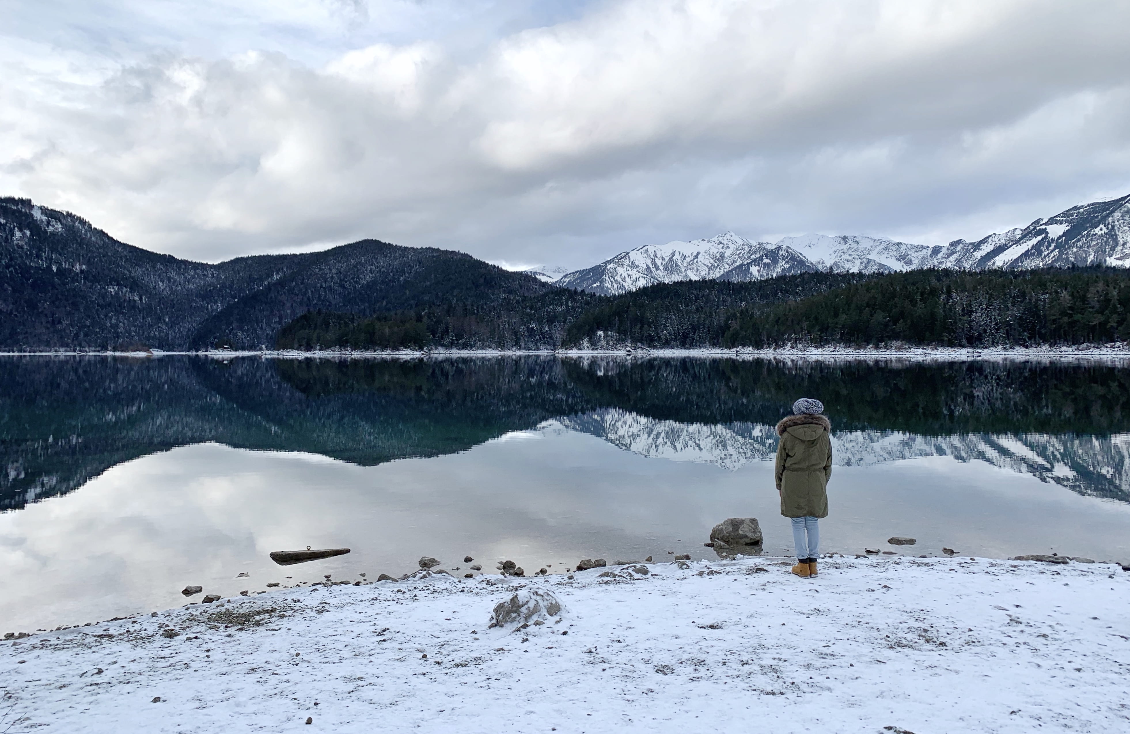 apparel, outdoors, 4K, body, warm clothing, snow, beauty in nature, person, clothing, full length, human, rear view, grainau, bird, seeweg 1, nature, mountain, HD Wallpaper