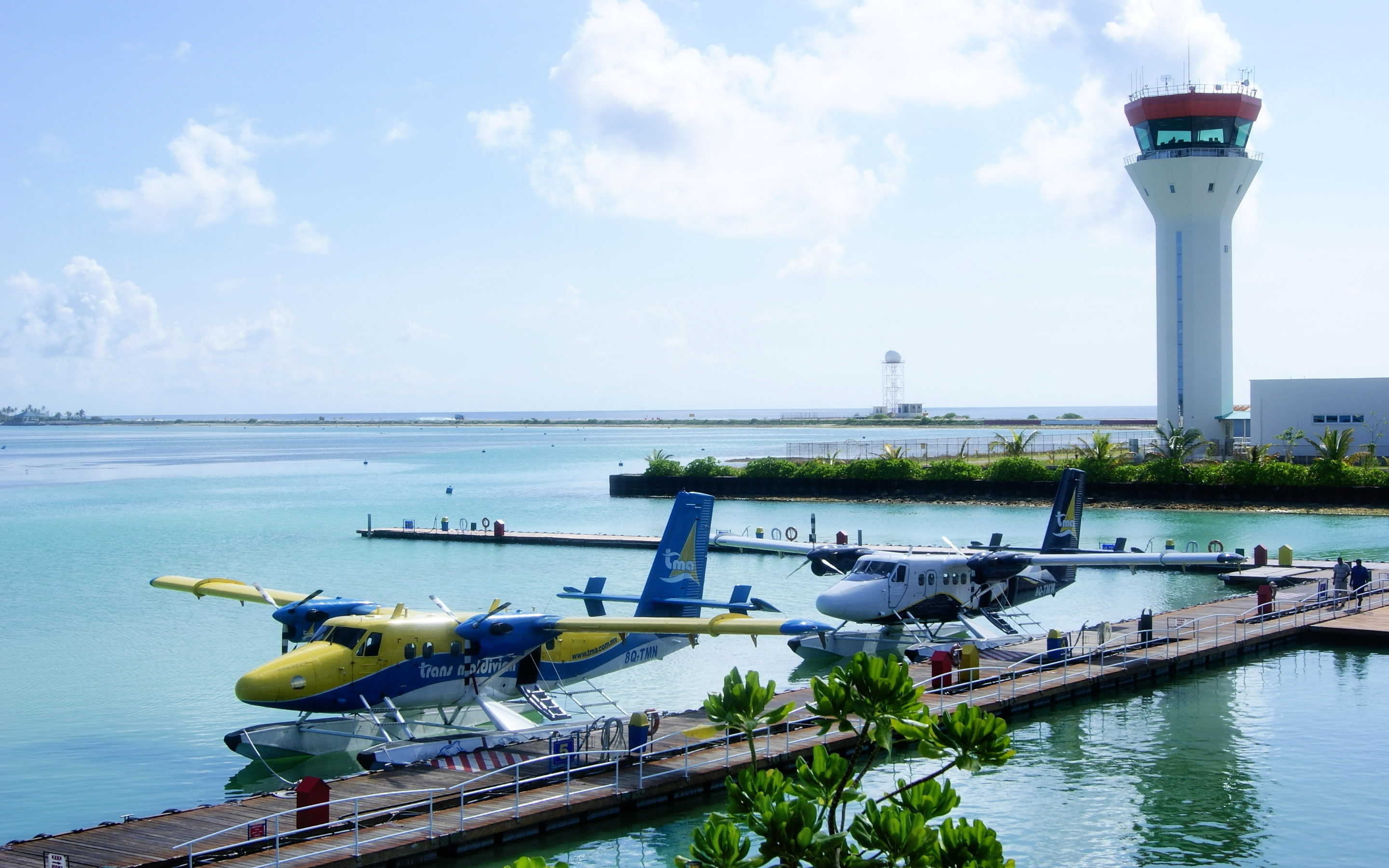 2K, docked, maldives, time, day, aircraft, airport, trans maldivian, seaplane, bay, water, float plane, HD Wallpaper