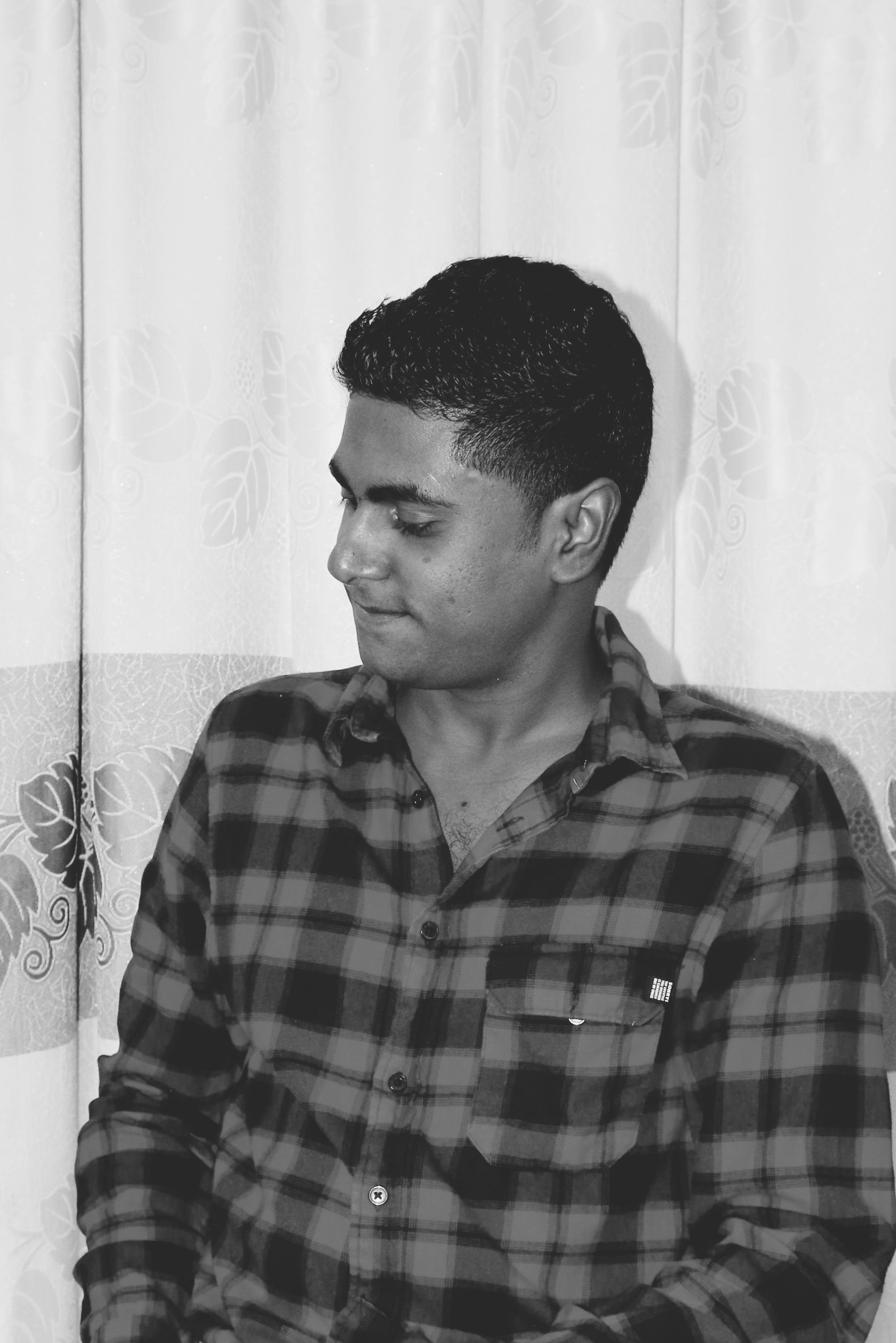 casual clothing, curtain, contemplation, boy, wall - building feature, looking, real people, maldivian, checked pattern, hairstyle, mid adult, maldives, Phone HD Wallpaper